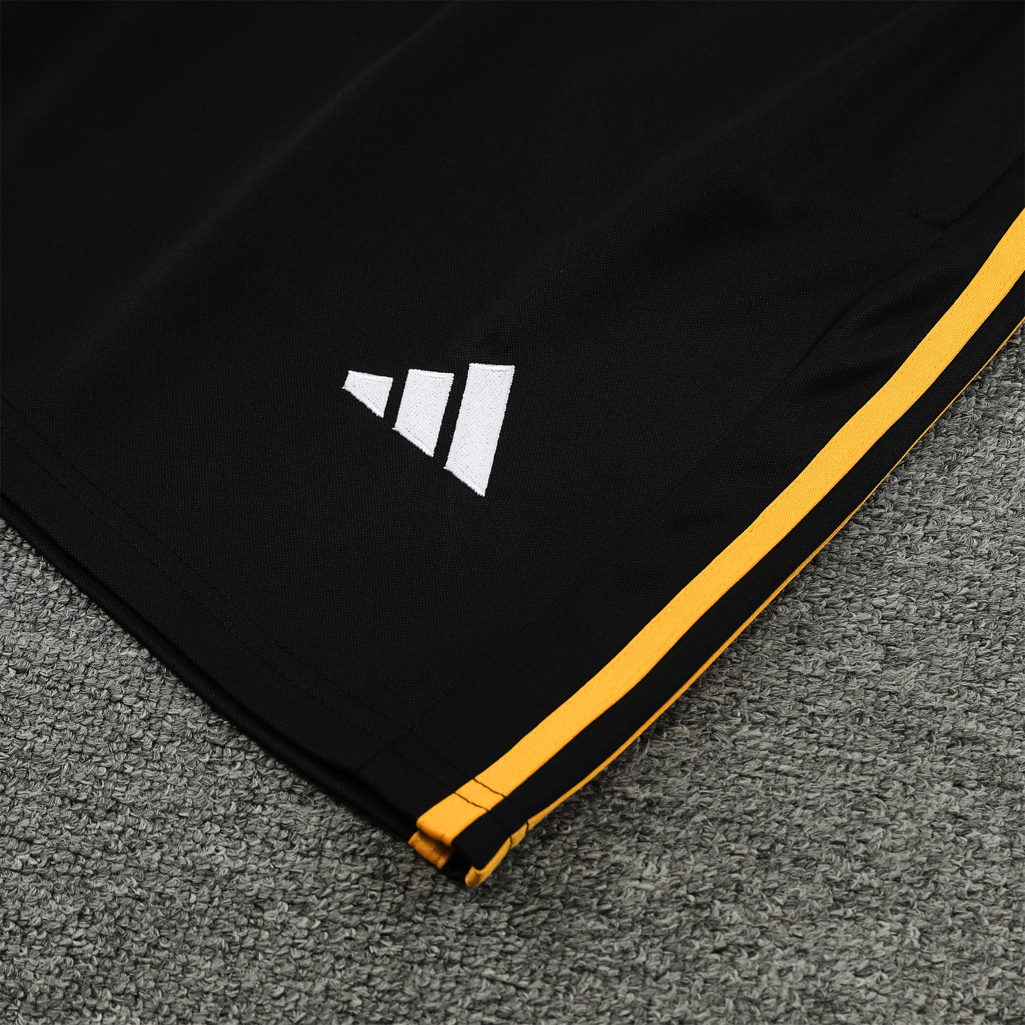 SIUjerseys-Real Madrid 24-25 Vest Training Set - Black Dragon