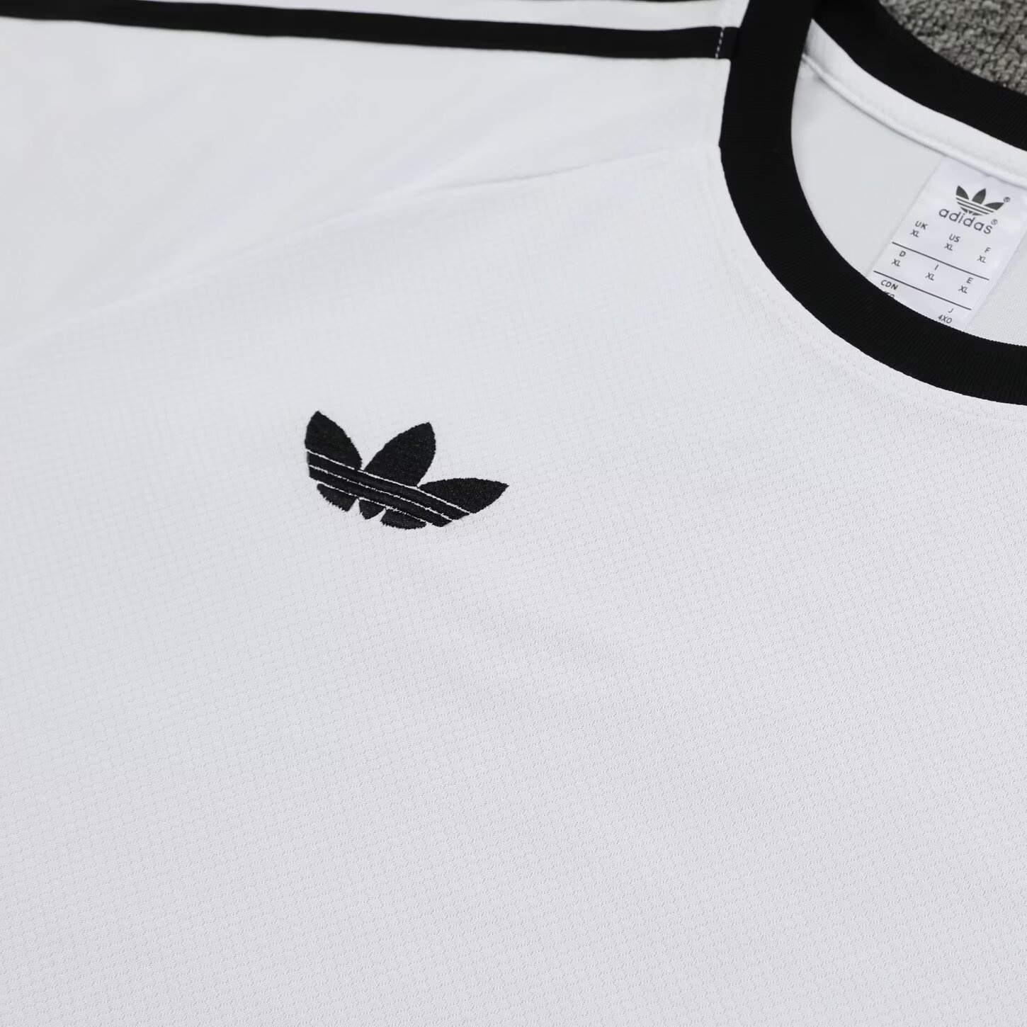 unitedfutballjersey-Germany 2024 Originals 3-Stripes Short-Sleeve Training Set - White