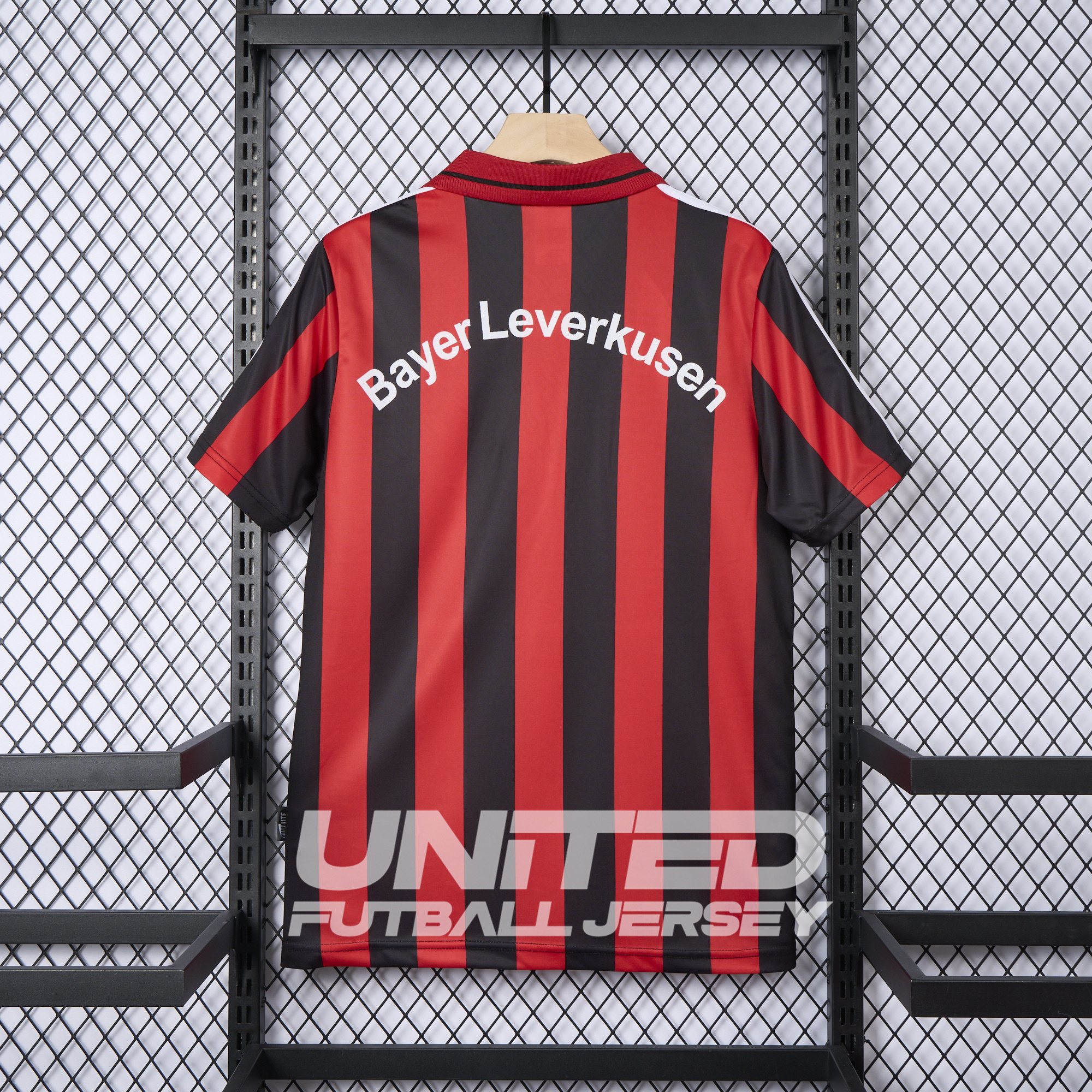 foot-Retro Bayer 04 Leverkusen 2001-02 Home Jersey