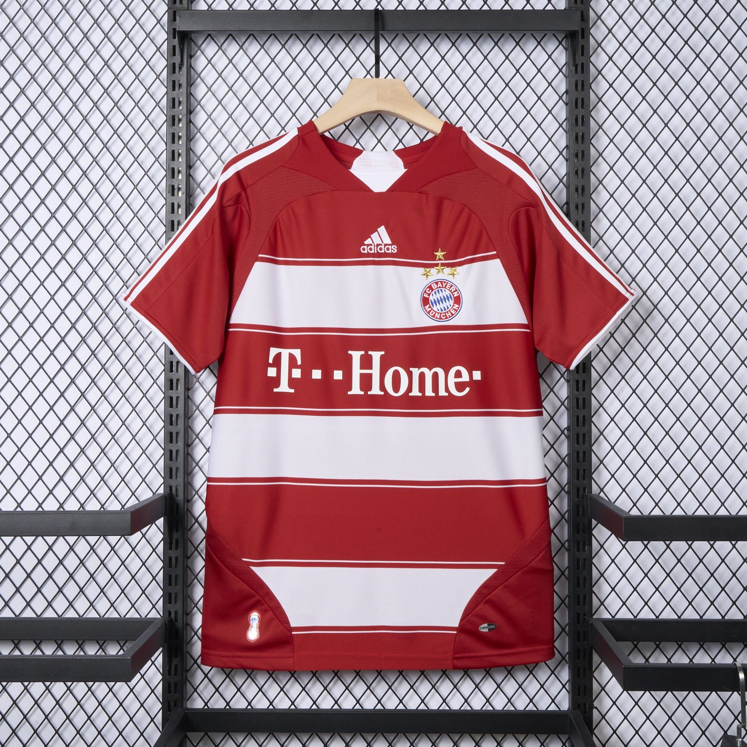 GlobeJersey-Retro Bayern Munich 2007-08 Home Jersey