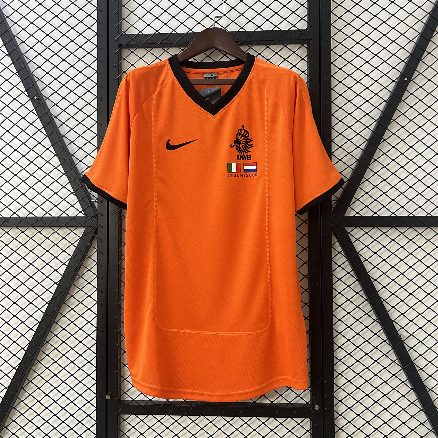 GlobeJersey-Retro Netherlands 2000 Home Stadium Jersey