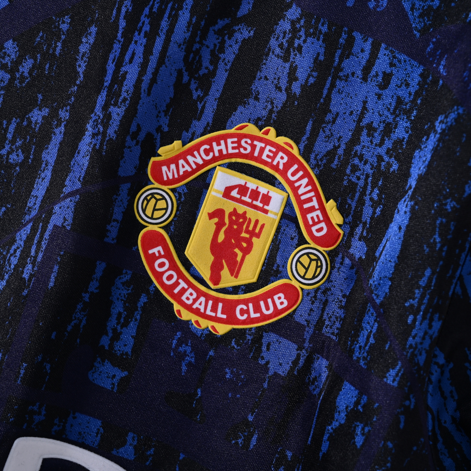 GlobeJersey-Retro Manchester United 92-94 Away Jersey