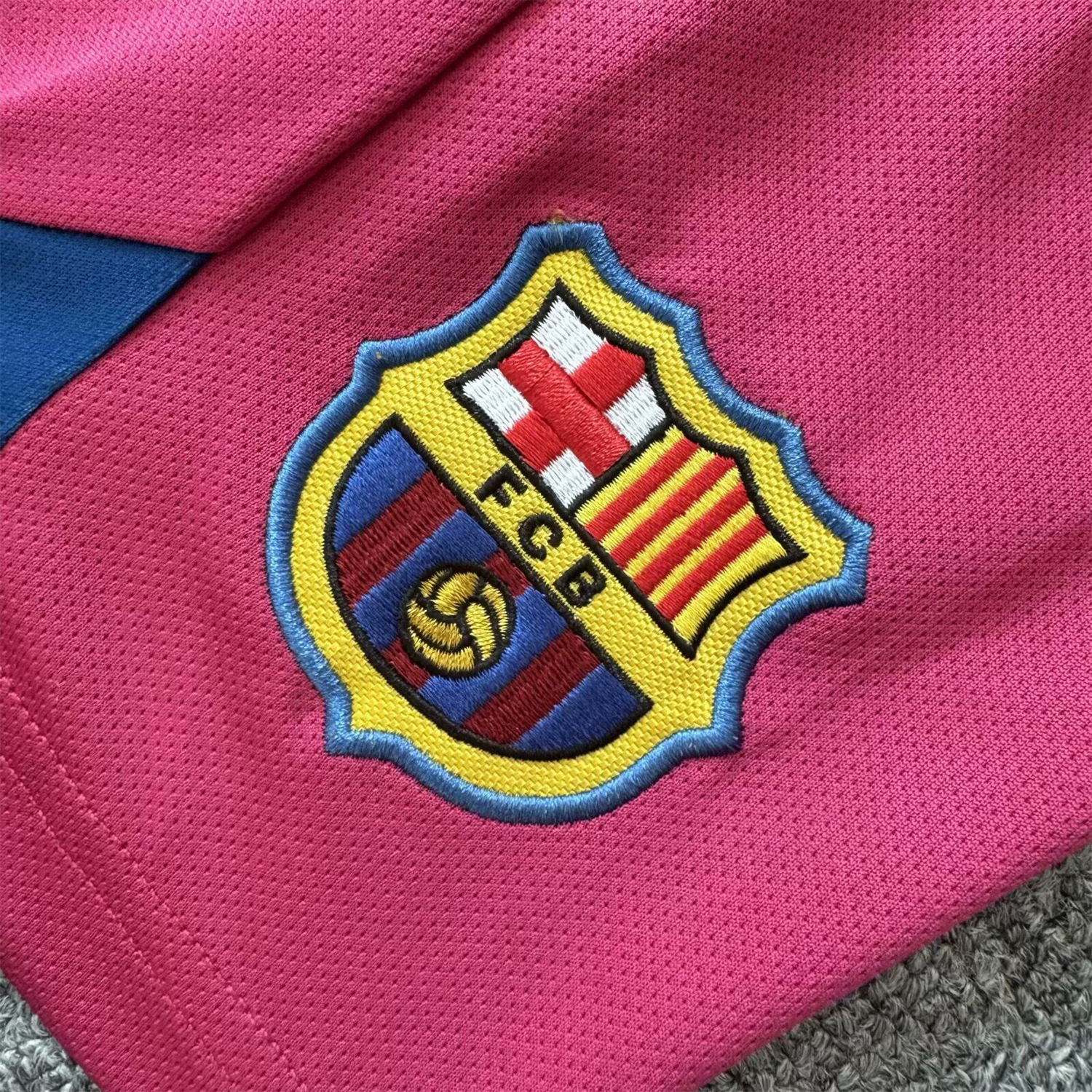 foot-Retro Barcelona 06-07 Home Long Sleeve Kids Kit