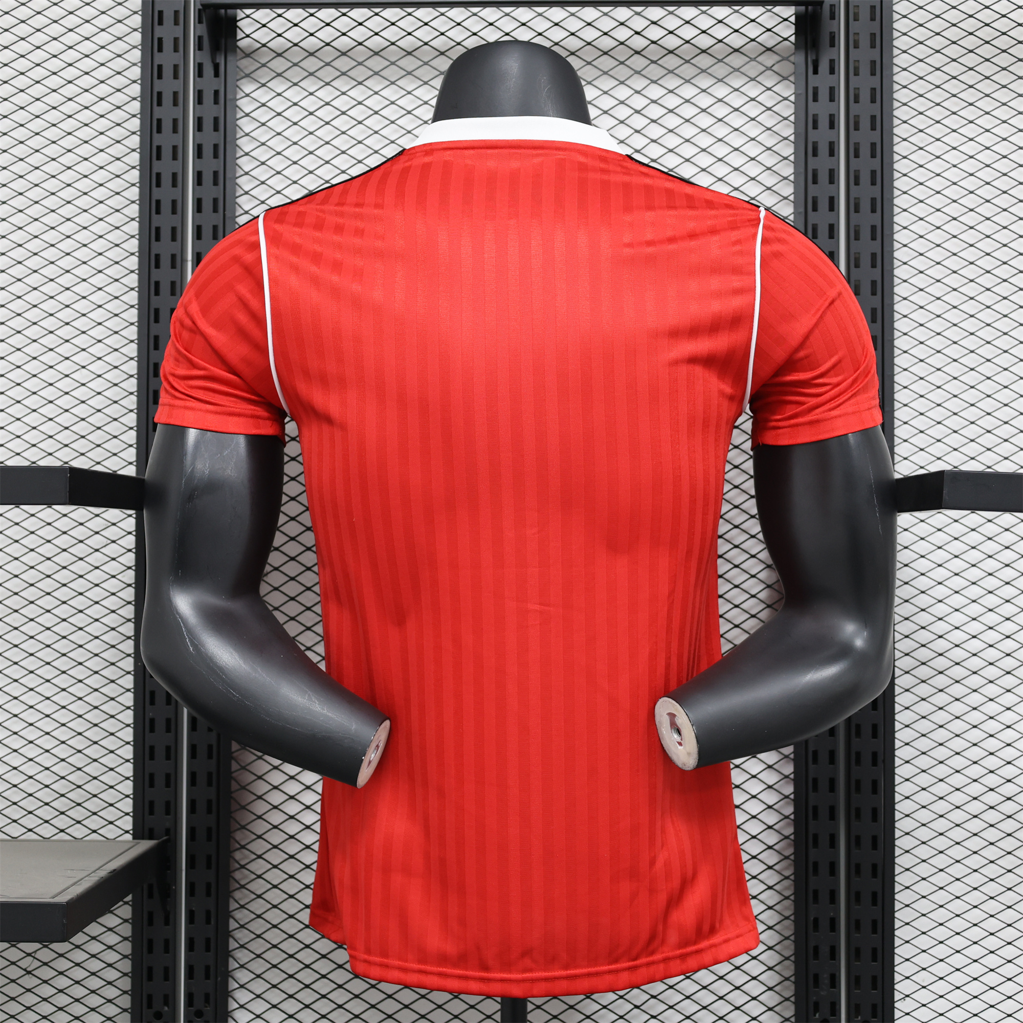 ManixJersey.com | Manchester United 2025 Red Icon Retro Jersey - Player Version -Customize Name, Number and Patch | Worldwide Shipping
