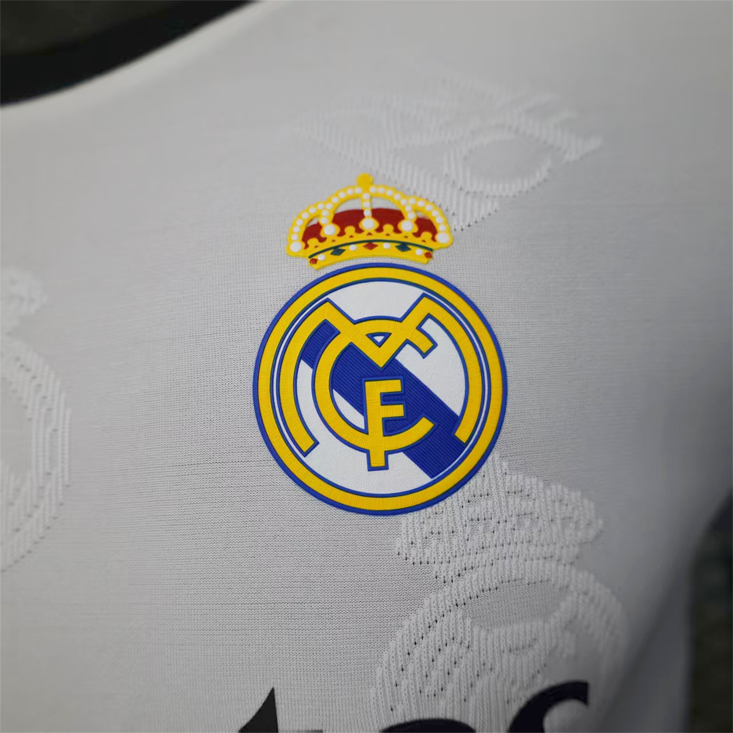 foot-Real Madrid 25-26 White Team Logo Jacquard Special Jersey - Player Version