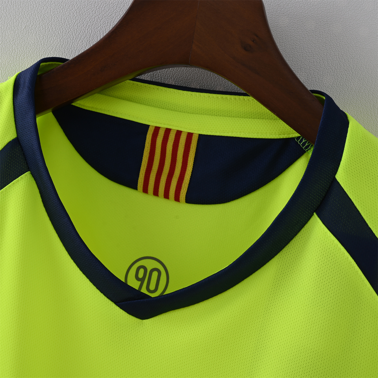 foot-Retro Barcelona 05-06 Away Jersey