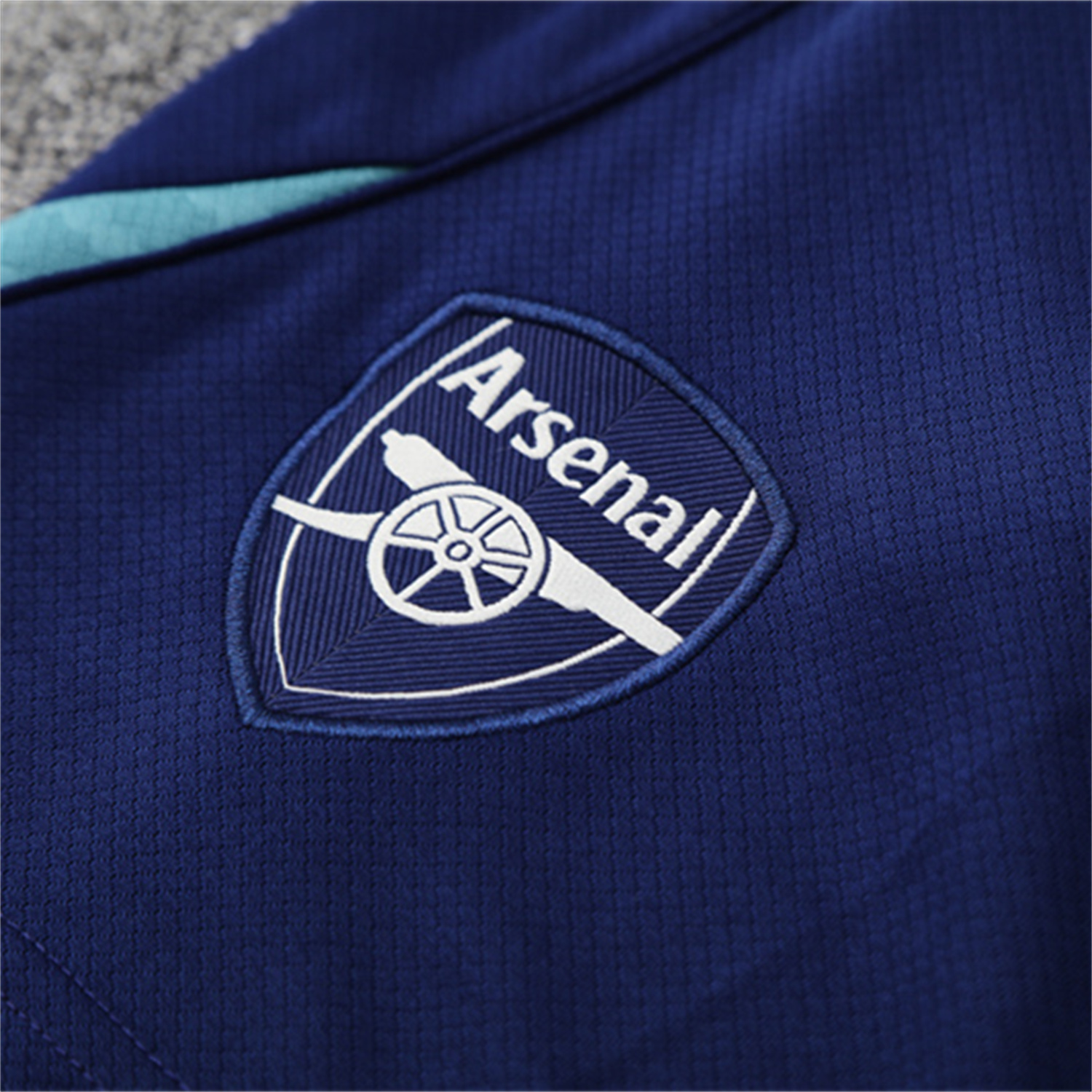 foot-Arsenal 25-26 Kids Short-Sleeve Training Set - Green Top and Deep Blue Shorts