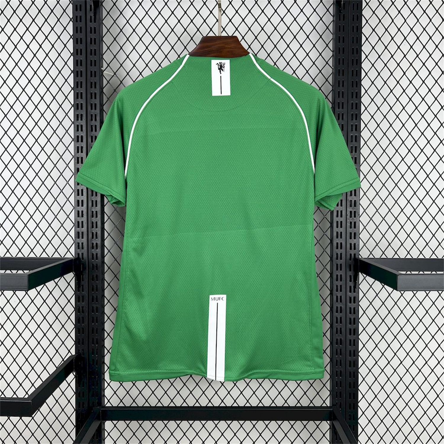 foot-Retro Manchester United 2007-08 Green Goalkeeper Jersey