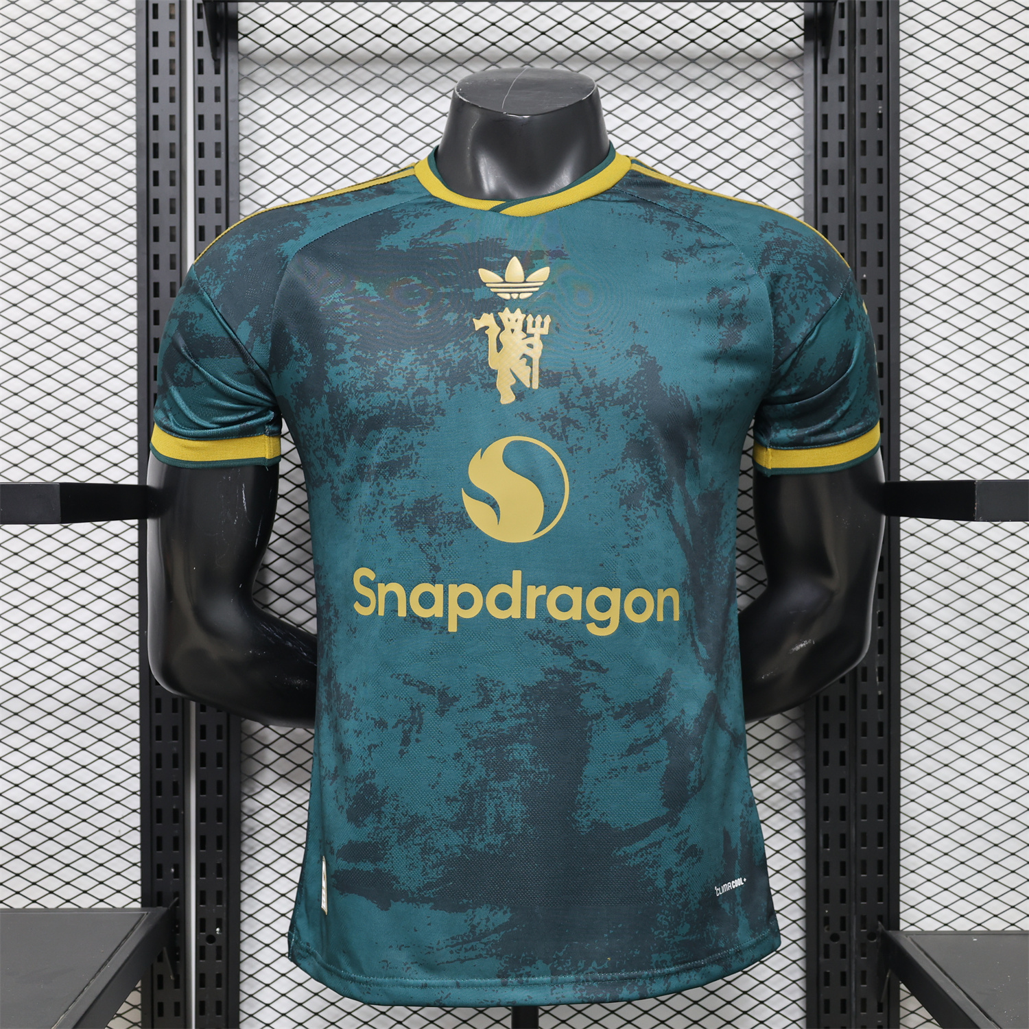 Unitedfootballkit.com | Manchester United 26-27 Devil Green Gold Special Jersey - Player Version -Customize Name, Number and Patch | Worldwide Shipping