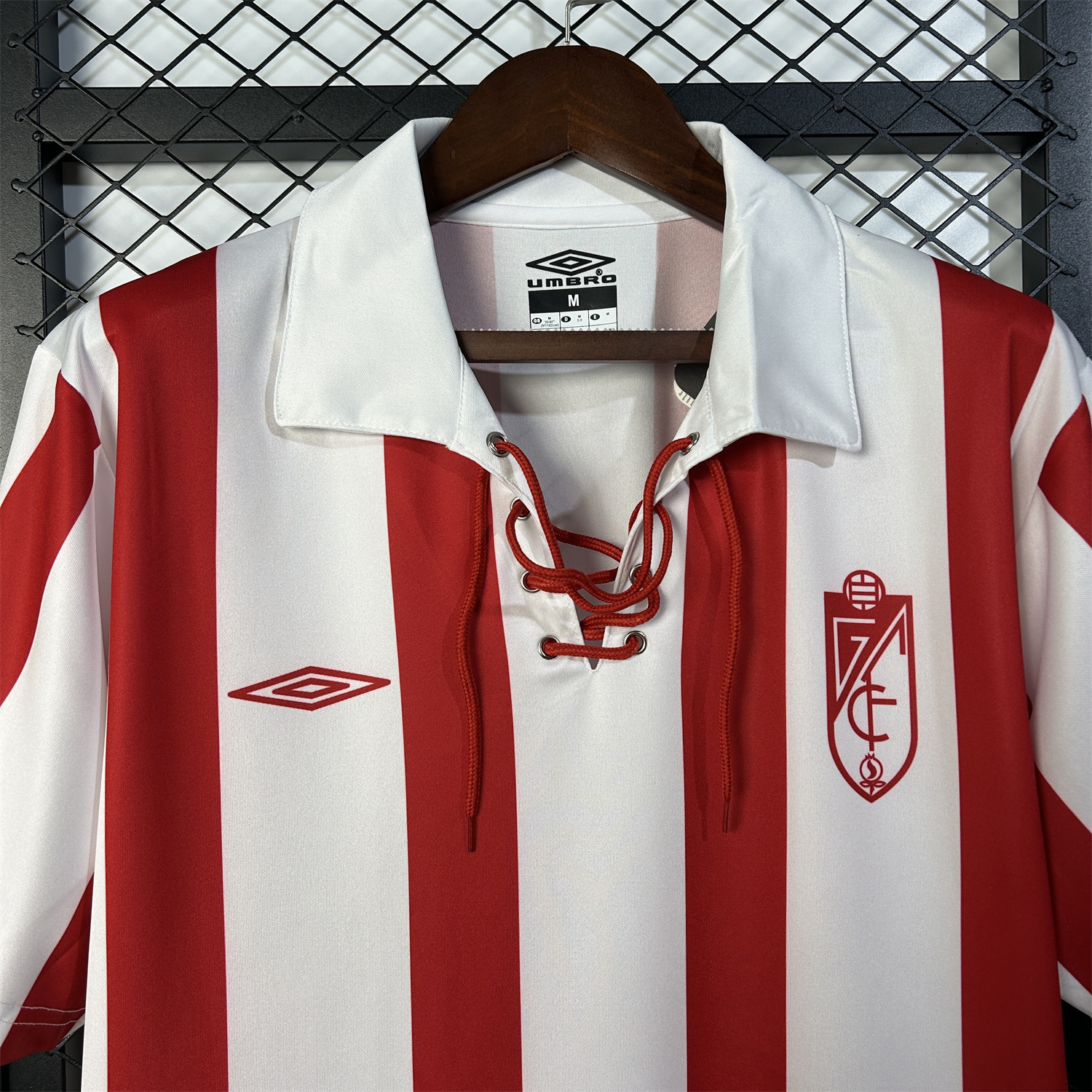 foot-Retro Granada CF 2005-06 Home Jersey