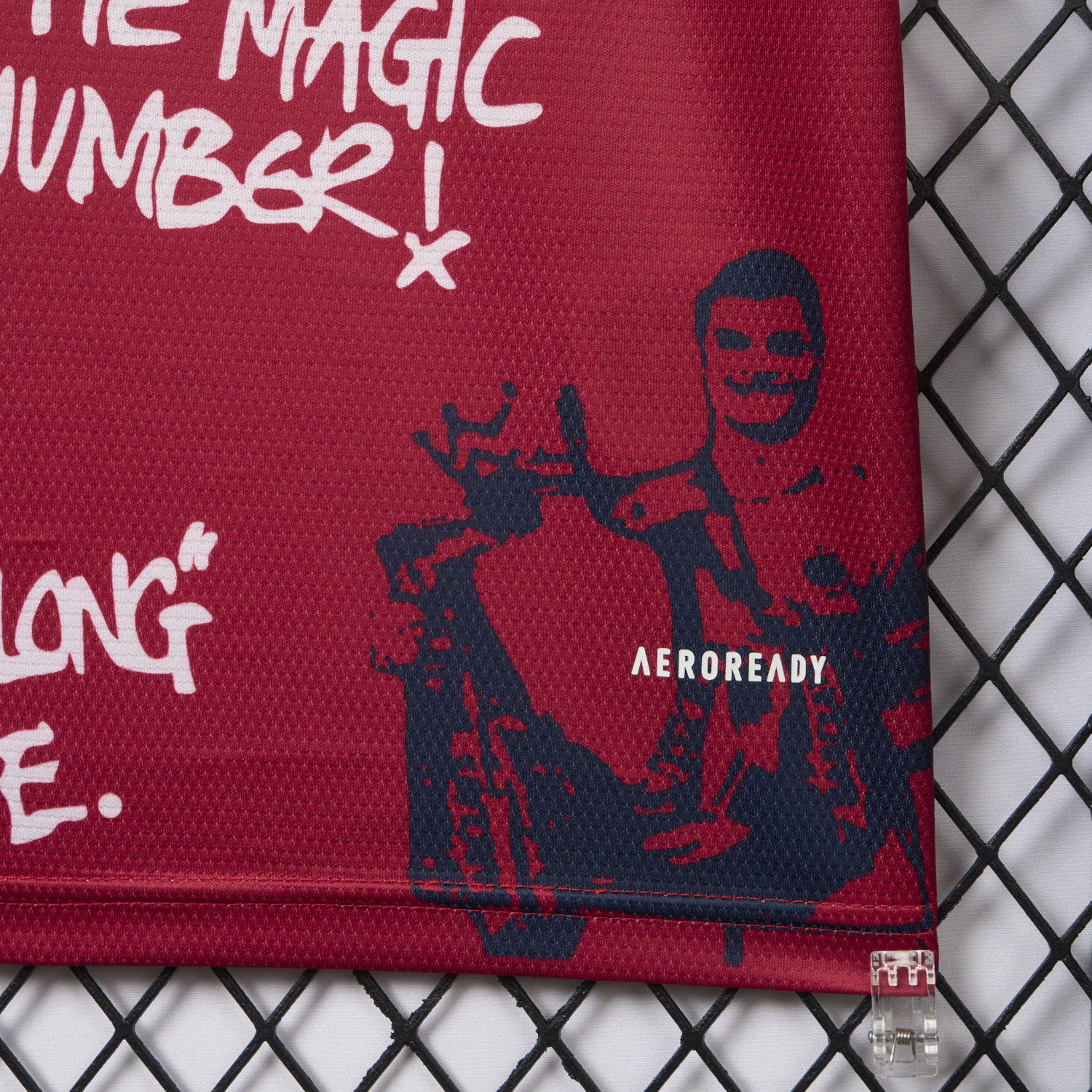 foot-Retro Manchester United 21-22 Home Ronaldo Graffiti Edition Special Edition Jersey