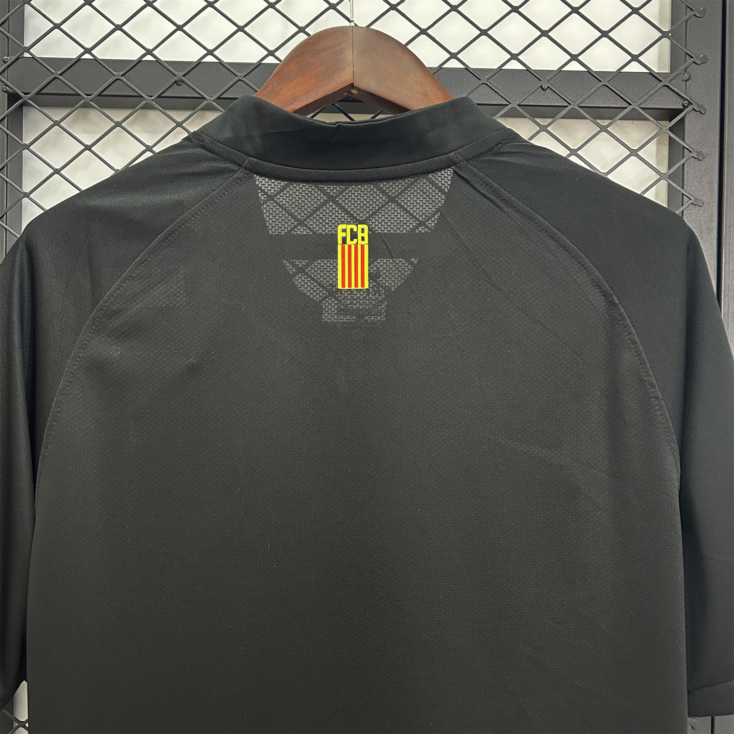 foot-Retro Barcelona 11-12 Away Jersey