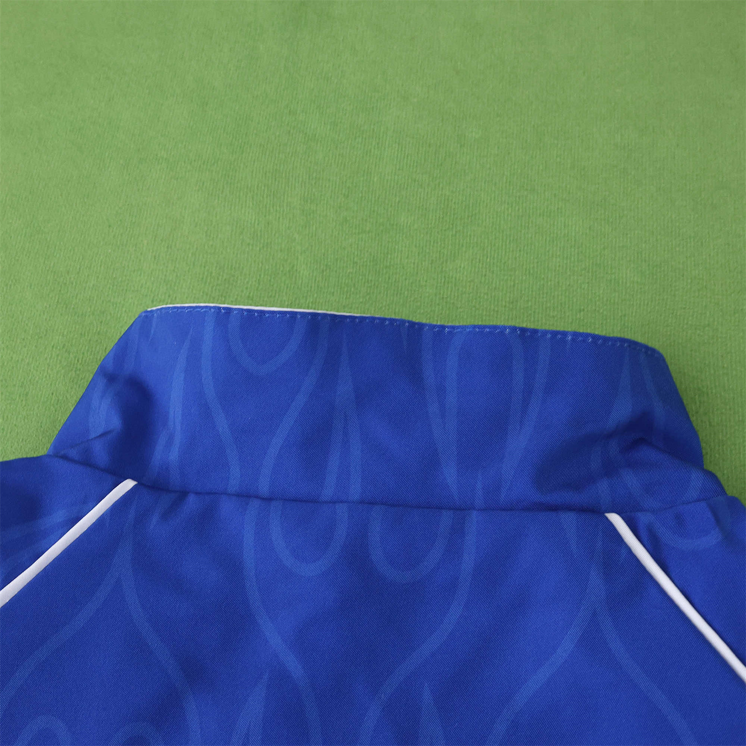 foot-Retro Japan 1998 Throwback Double Sided Reversible Windbreaker - White & Blue