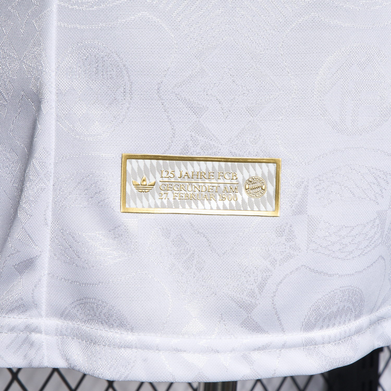 foot-Bayern Munich 2025 White 125th Anniversary Jersey - Player Version