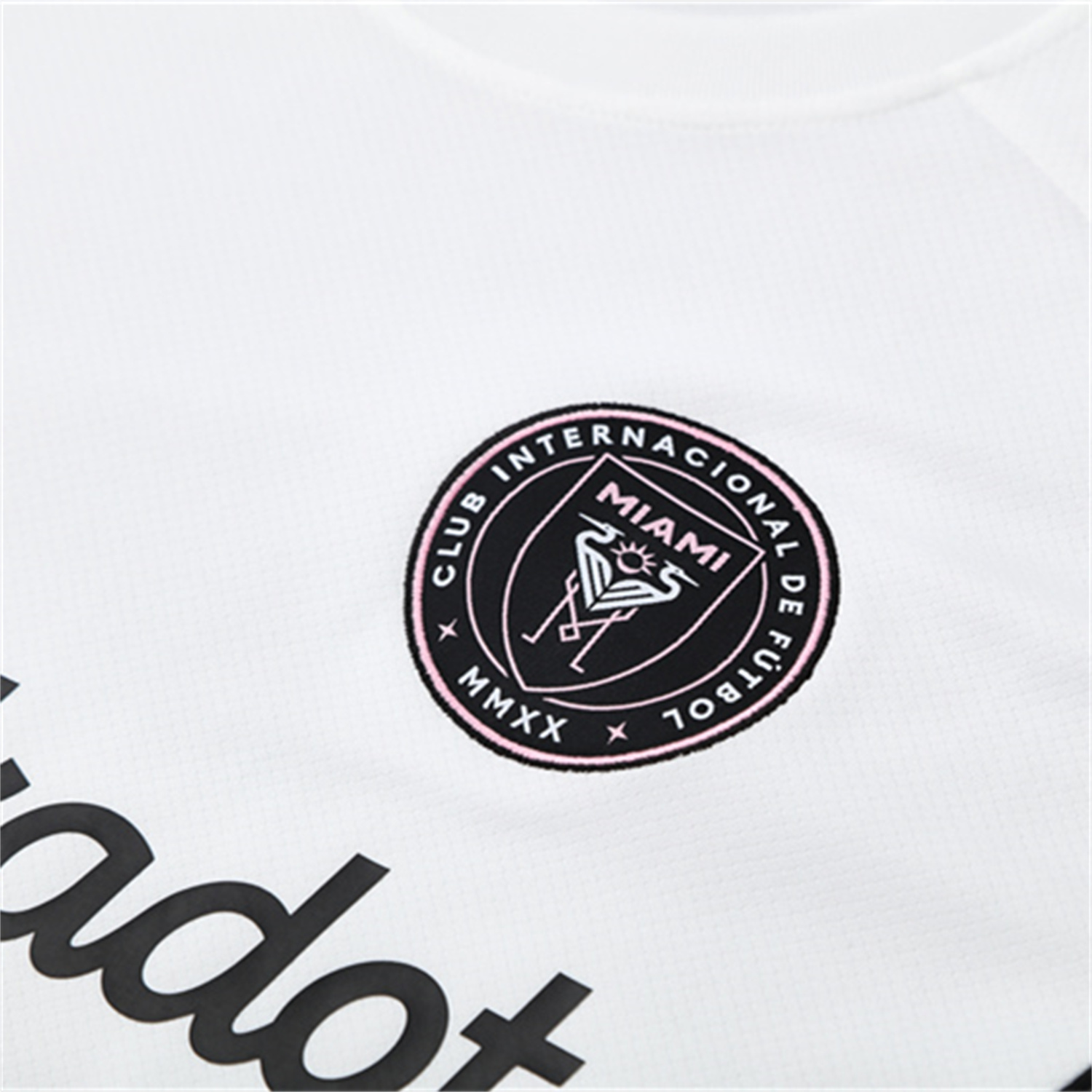 foot-INT M.A.M 25-26 Short-Sleeve Training Set - White Top and Black Shorts