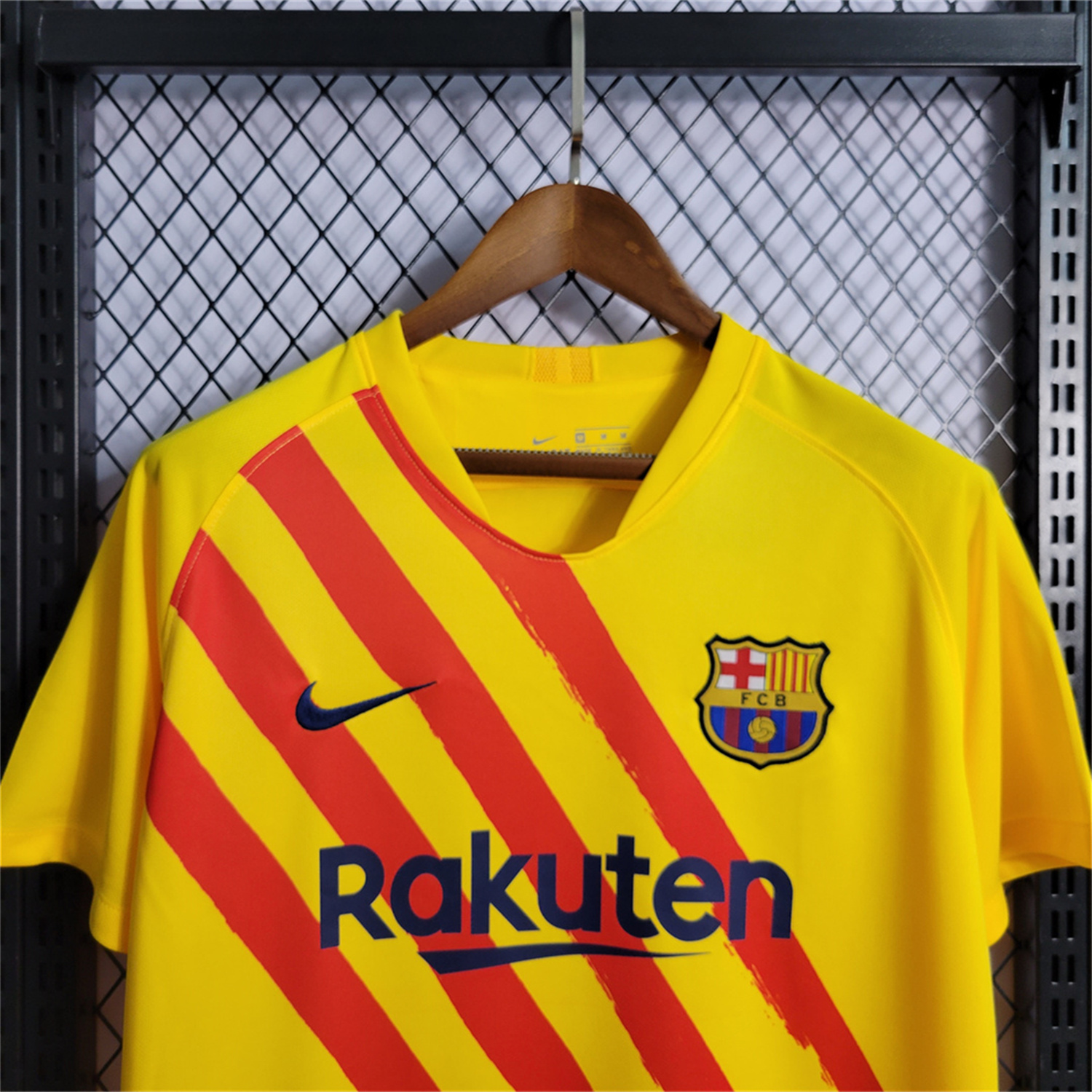 foot-Retro Barcelona 19-20 Fourth Jersey