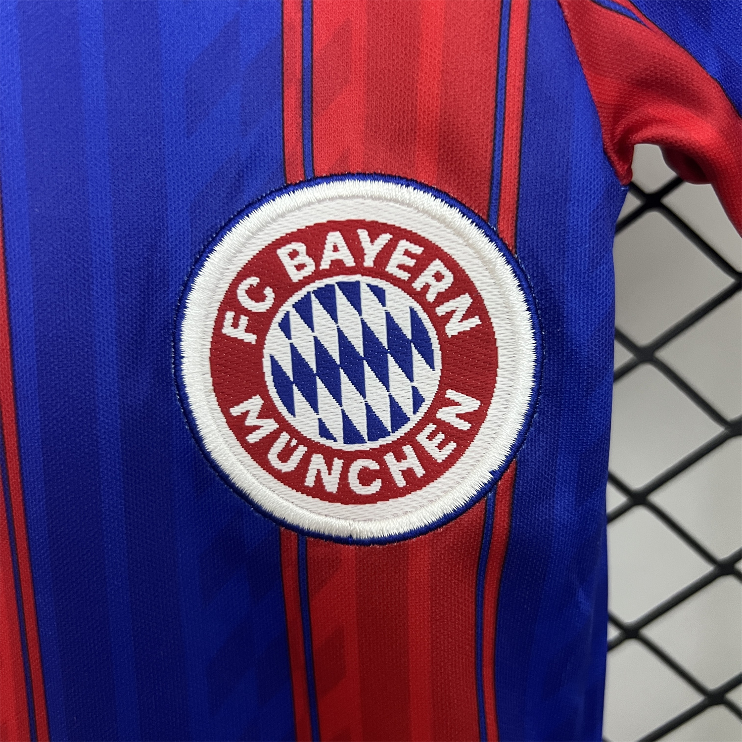 foot-Retro Bayern Munich 1995-97 Home Kids Kit