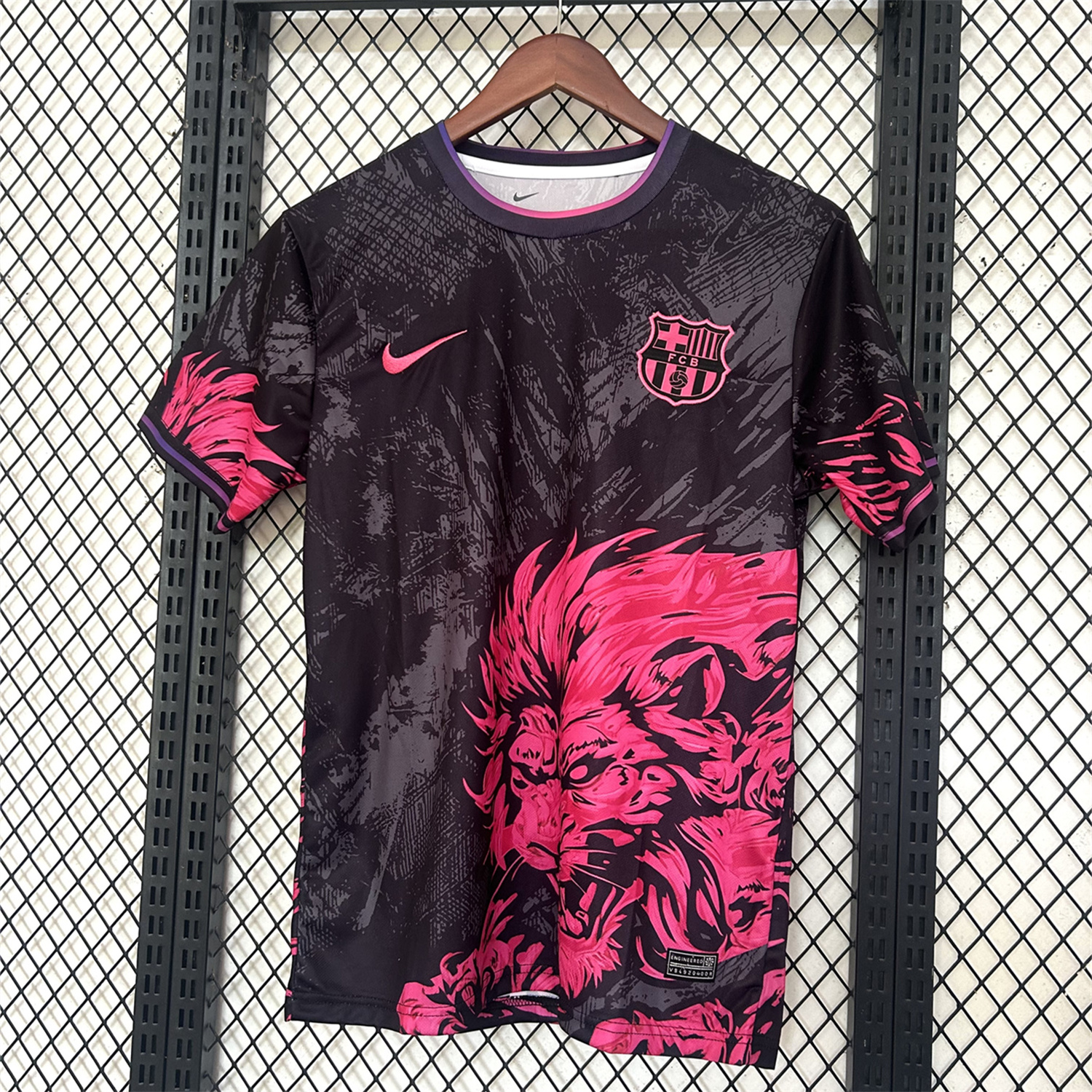 foot-Barcelona 25-26 Pink Lion Black Jersey - Fans Version