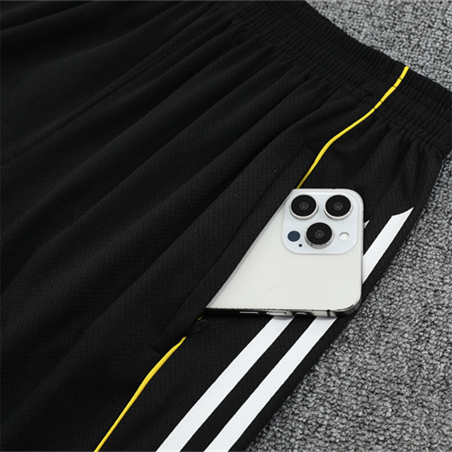 foot-Real Madrid 25-26 Kids Short-Sleeve Training Set - Yellow Line Black Top and Black Shorts
