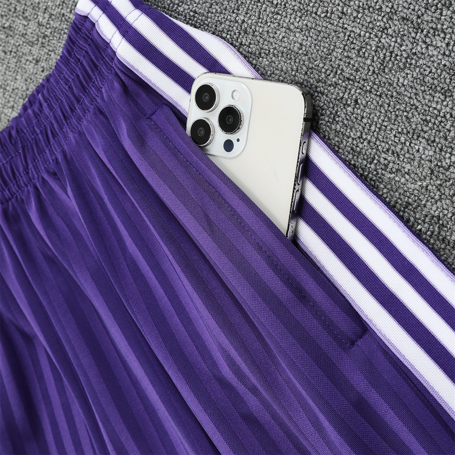 foot-Real Madrid 25-26 Short-Sleeve Training Set - Purple And White Top & Purple Shorts