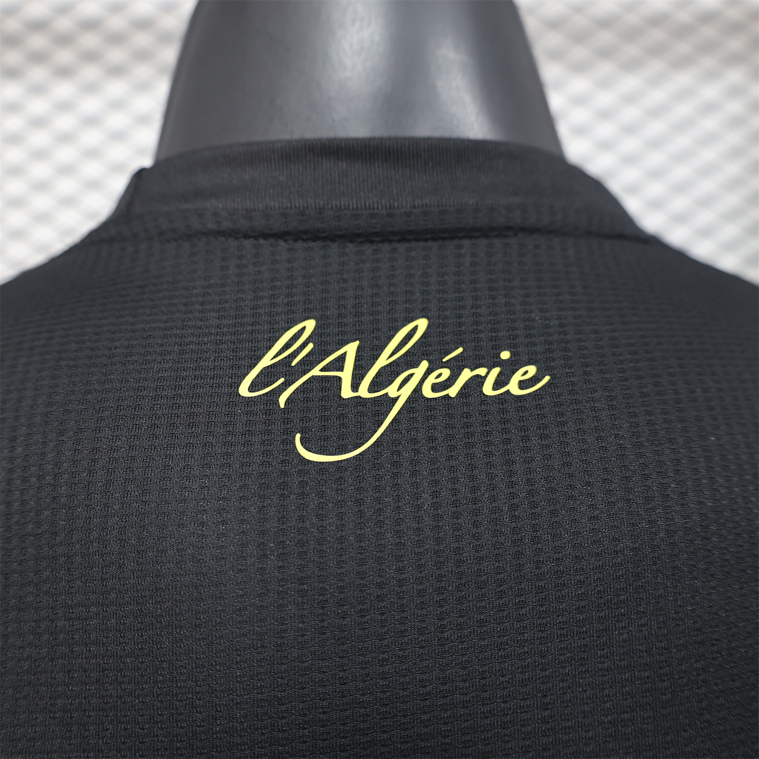 foot-Algeria 25-26 Pure Black Jersey with Yellow Line - Player Version