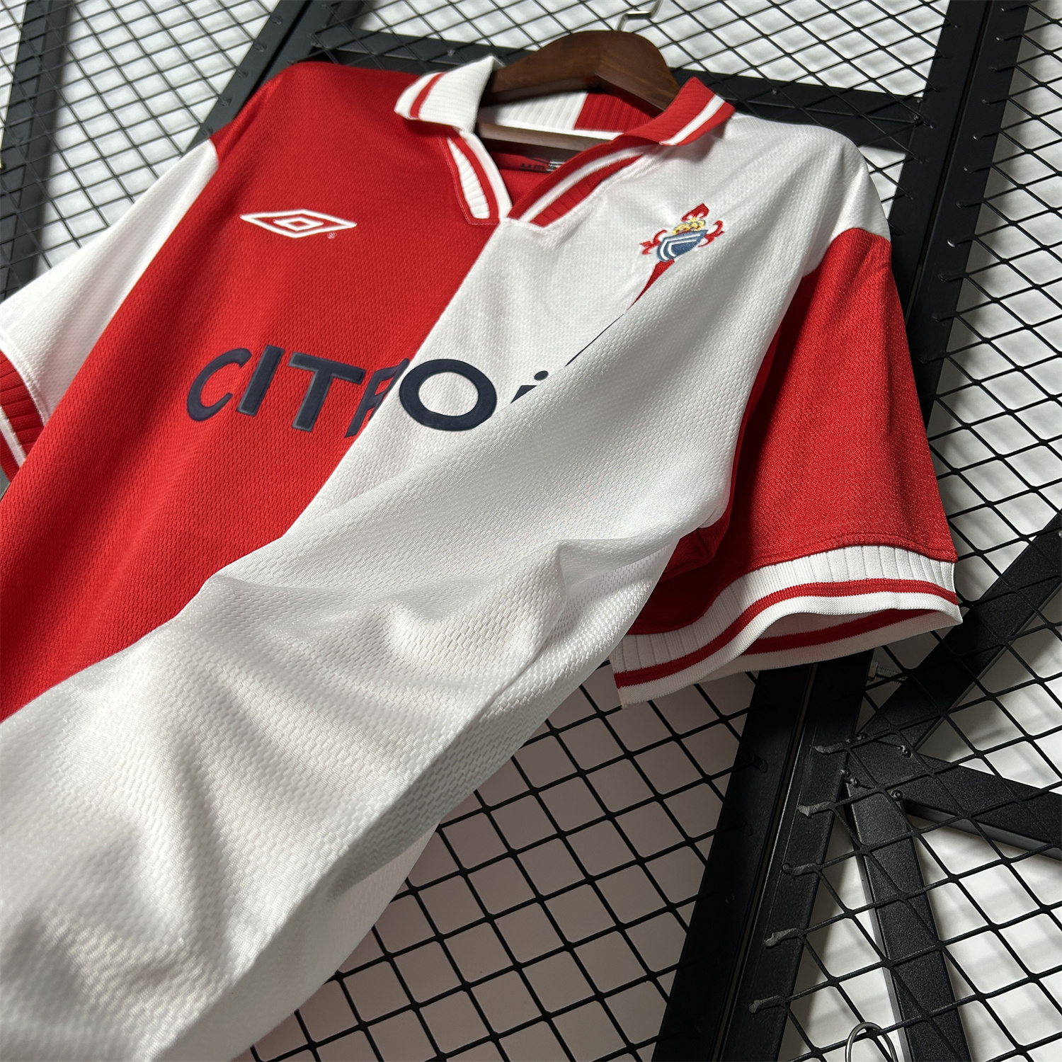 foot-Retro Celta Vigo 2001-02 Away Jersey
