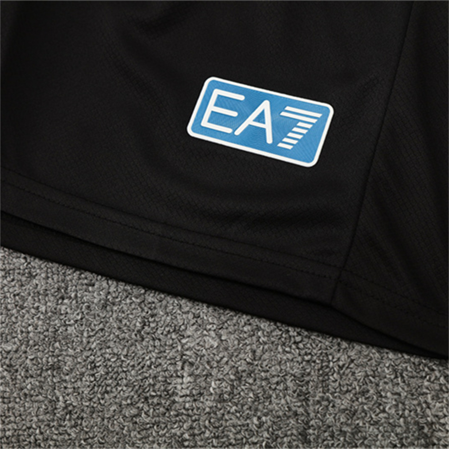 foot-Napoli 25-26 Kids Short-Sleeve Training Set - Gray Mecha Top & Black Shorts