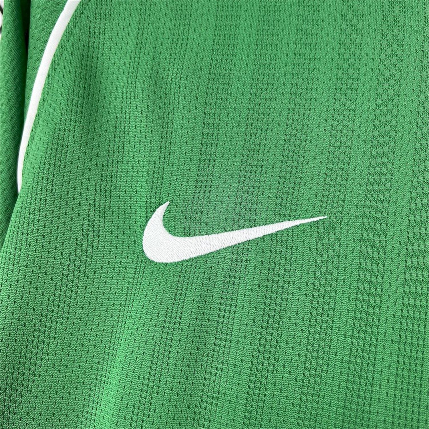 foot-Retro Manchester United 2007-08 Green Goalkeeper Jersey