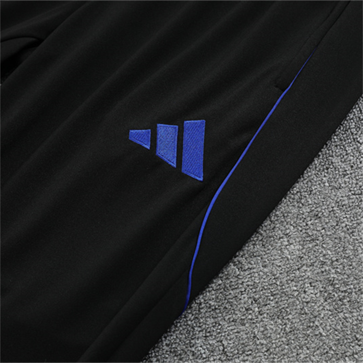 foot-Real Madrid 25-26 Long Sleeve Training Set - Yellow, White and Blue Camouflage Top and Black Pants