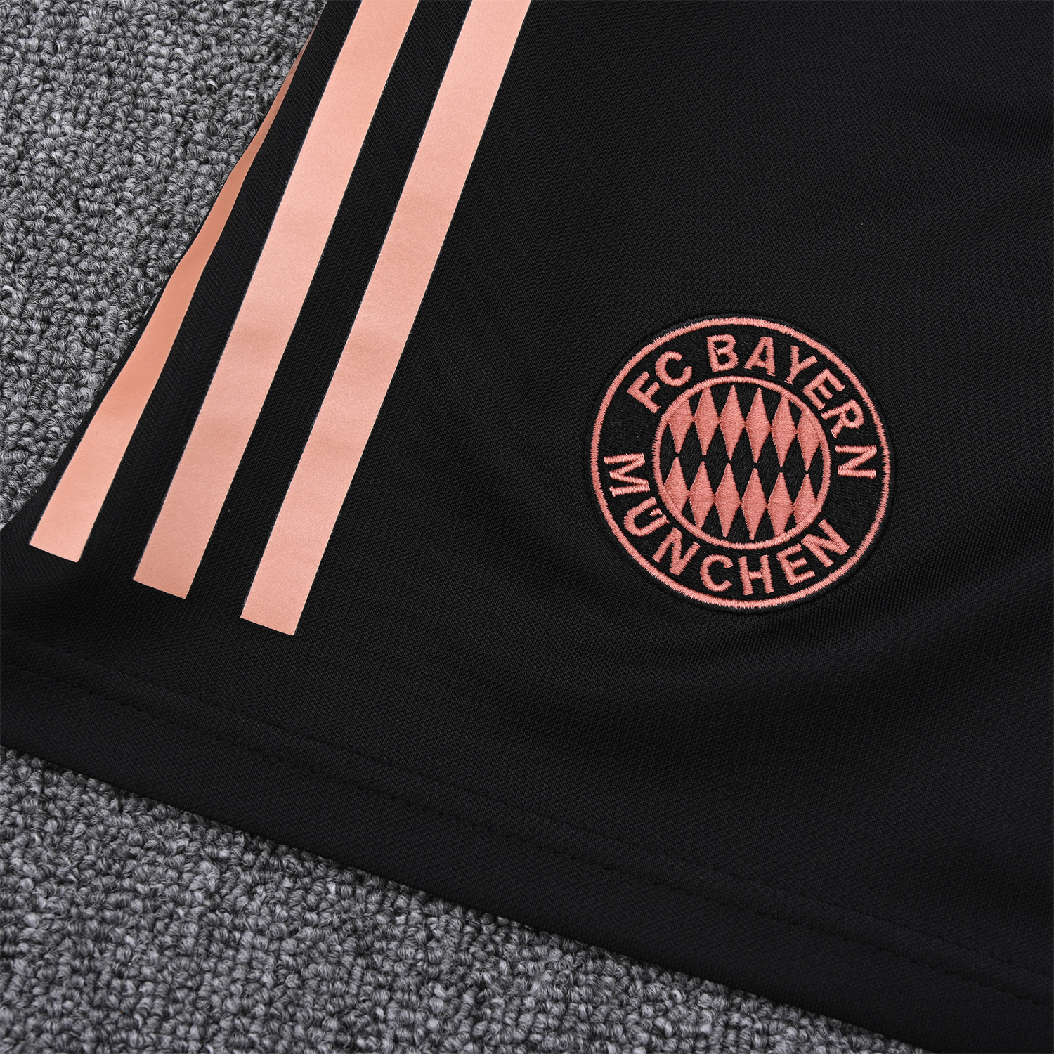 foot-Bayern Munich 24-25 Pre-Match Short-Sleeve Training Set - CamouflageTop & Black Shorts