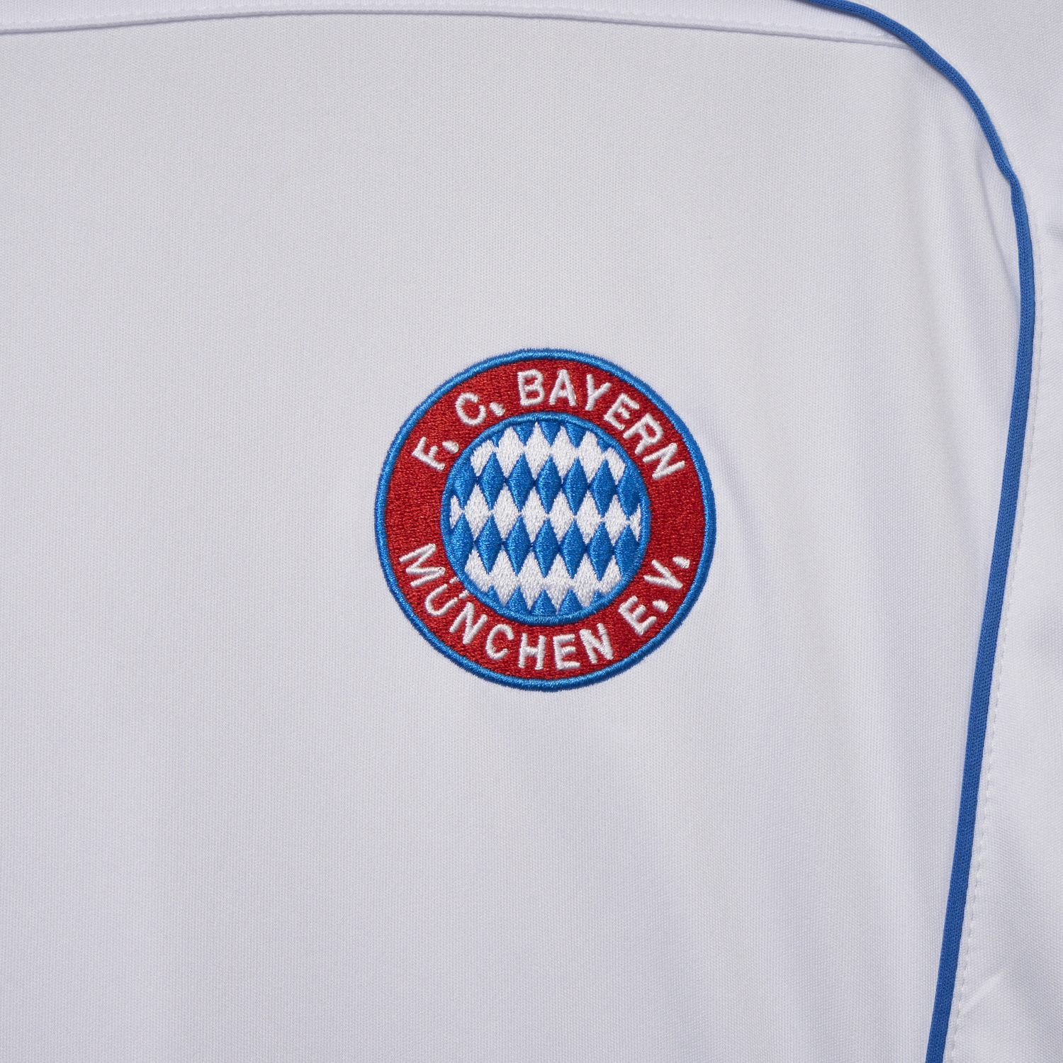 foot-Bayern Munich 25-26 Urban Purist Throwback White Jersey - Fans Version