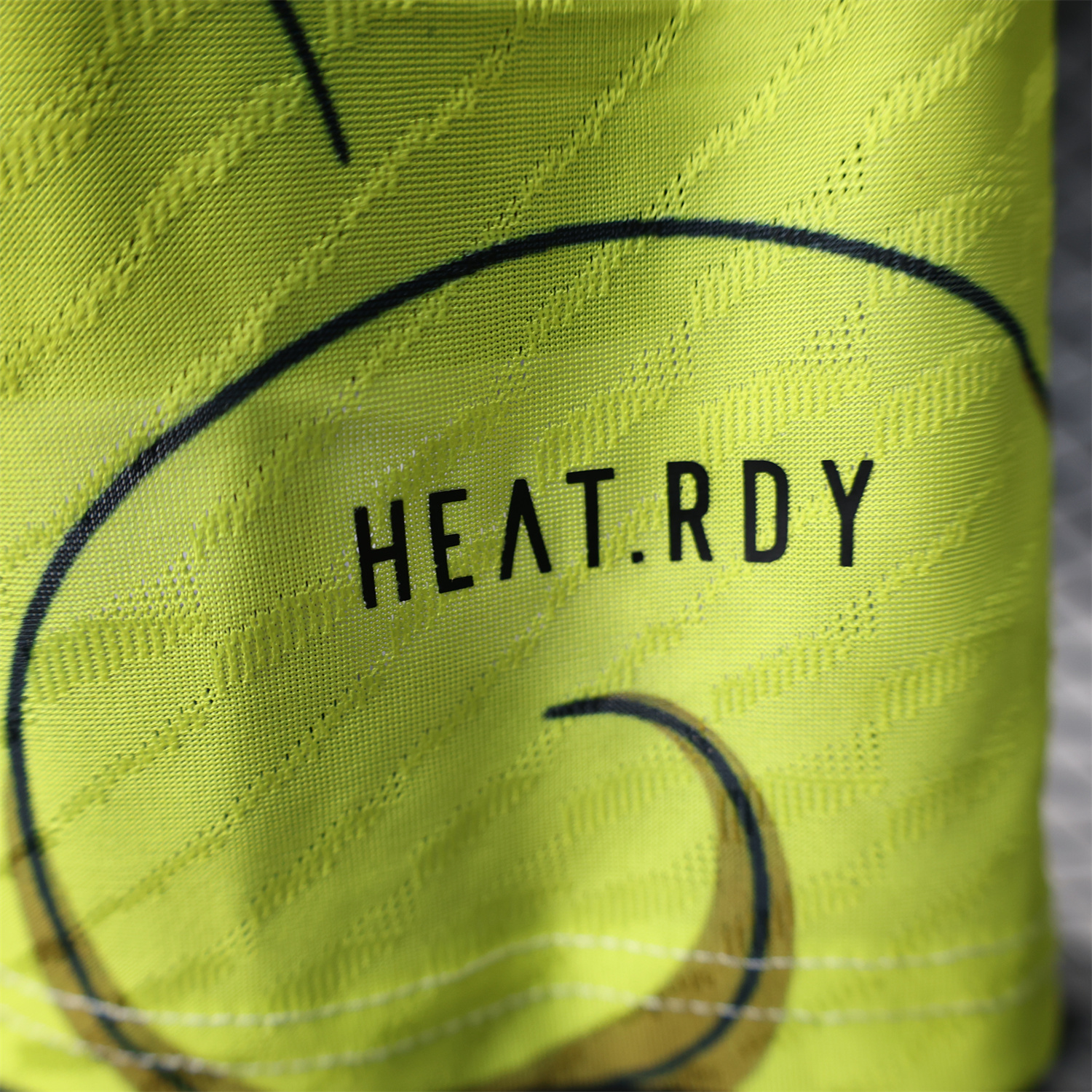 foot-Japan 25-26 Little Son Goku Yellow Cloud White Special Edition Jersey - Player Version