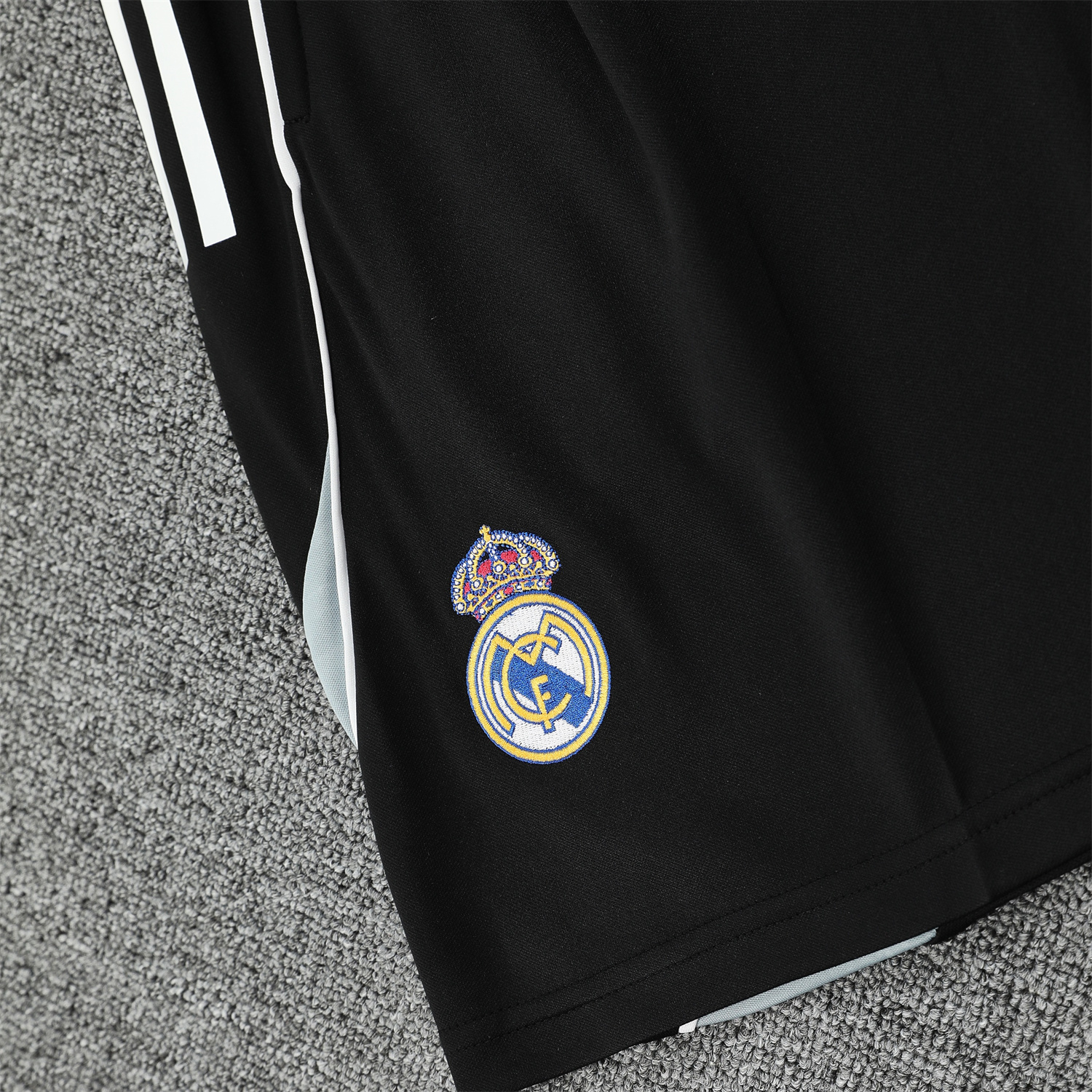 foot-Real Madrid 25-26 Short-Sleeve Training Set - Pink Arrow Pattern Top & Black Shorts