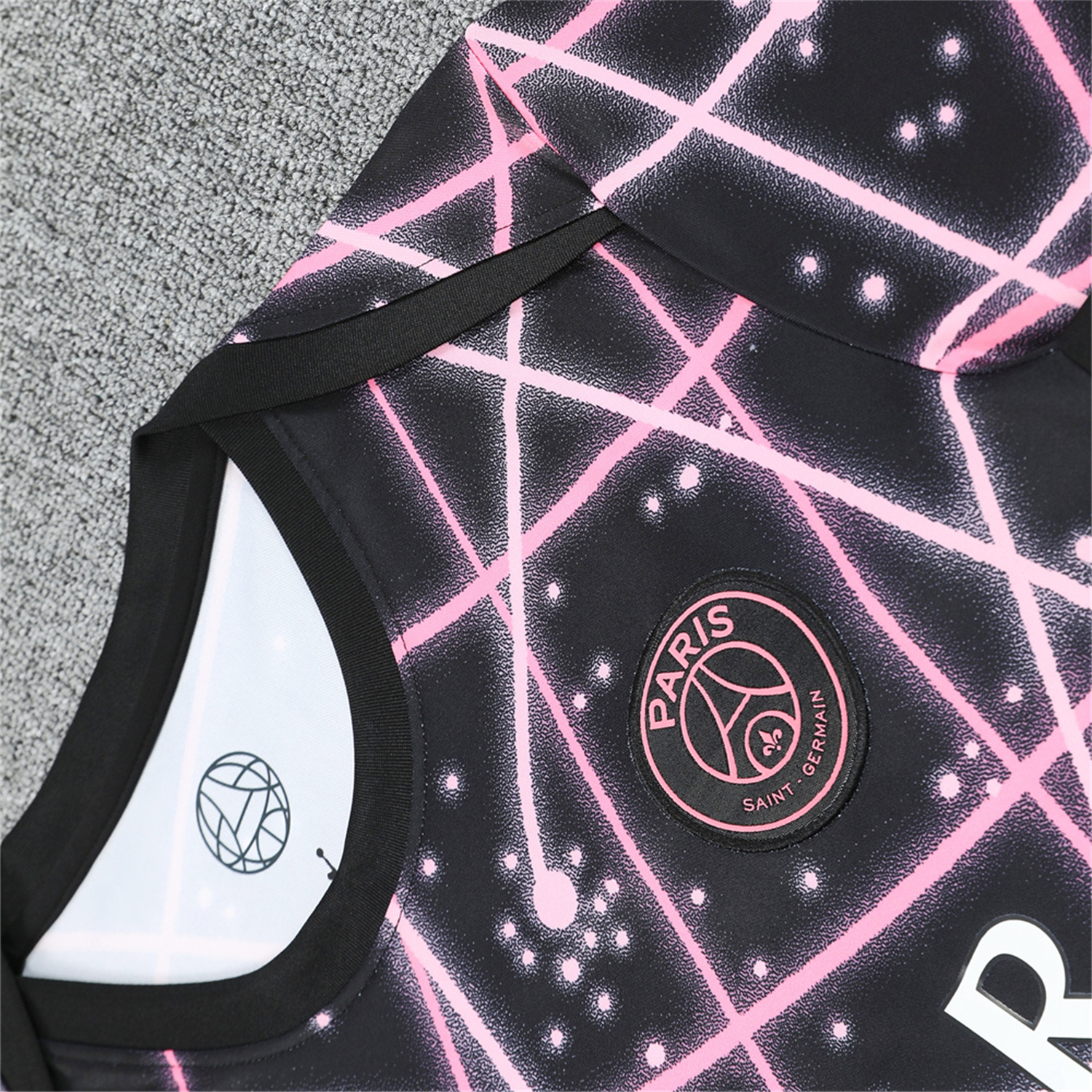 foot-Paris Saint-Germain PSG 25-26 Short-Sleeve Training Set - Pink Fluorescent Rays Black Top & Black Shorts