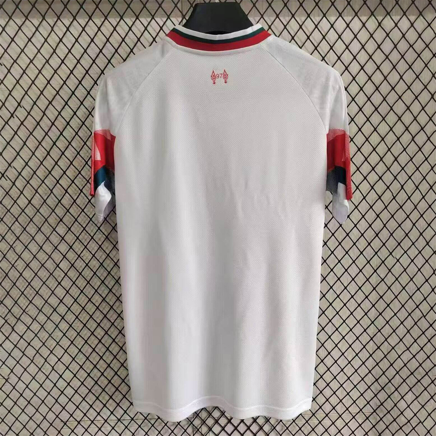 foot-Liver.pool 25-26 Retro Style Red Stripes White Jersey - Fans Version