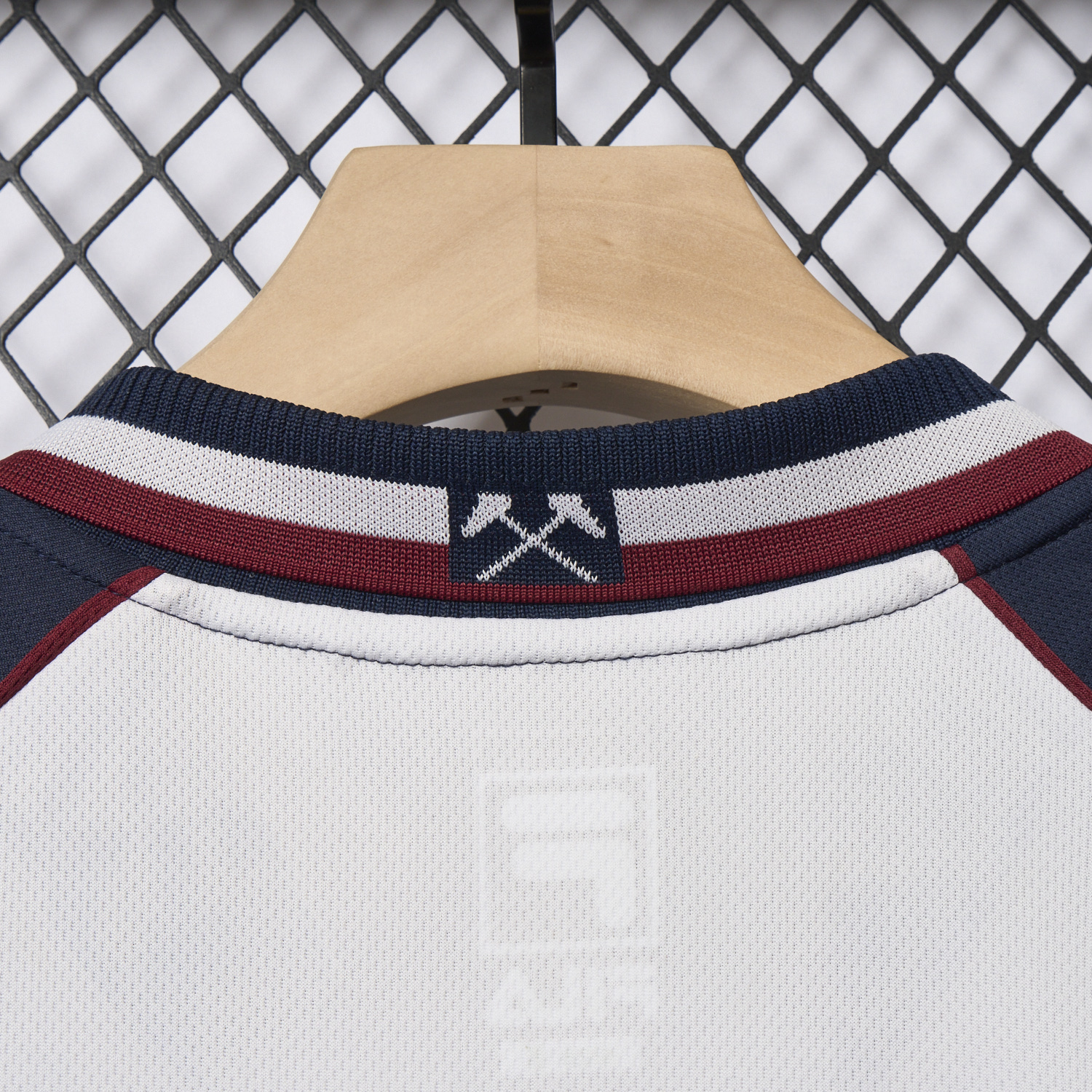 foot-Retro West Ham United 1999-01 Away Jersey