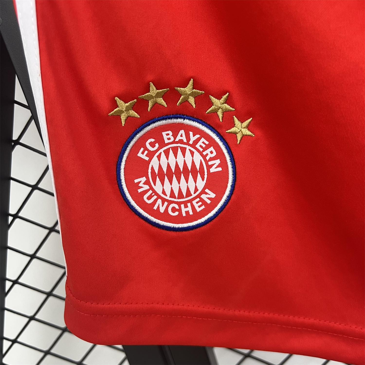 foot-Bayern Munich 25-26 Home Red Shorts - Fans Version