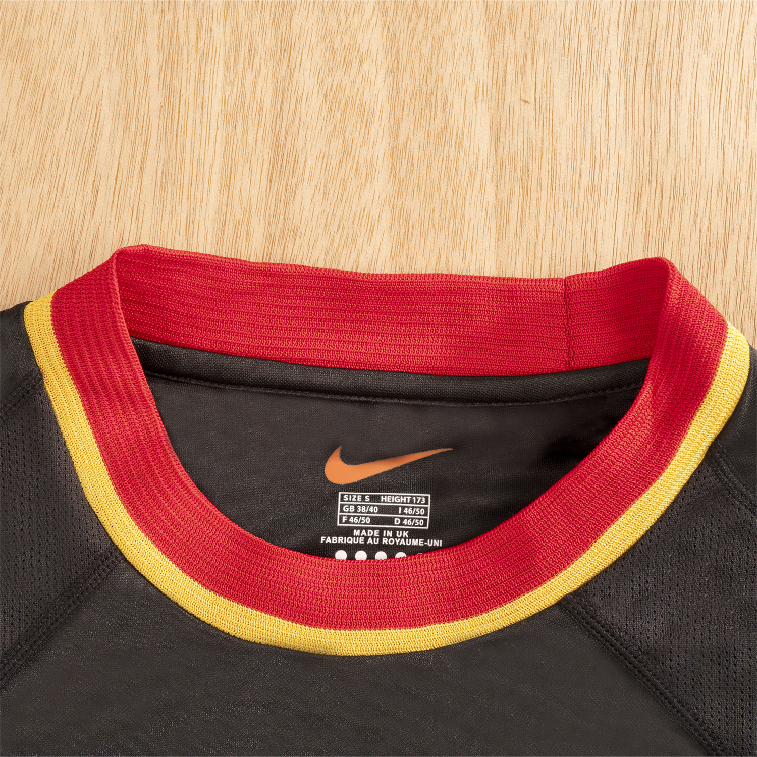 foot-Retro Belgium 2000 Away Black Jersey