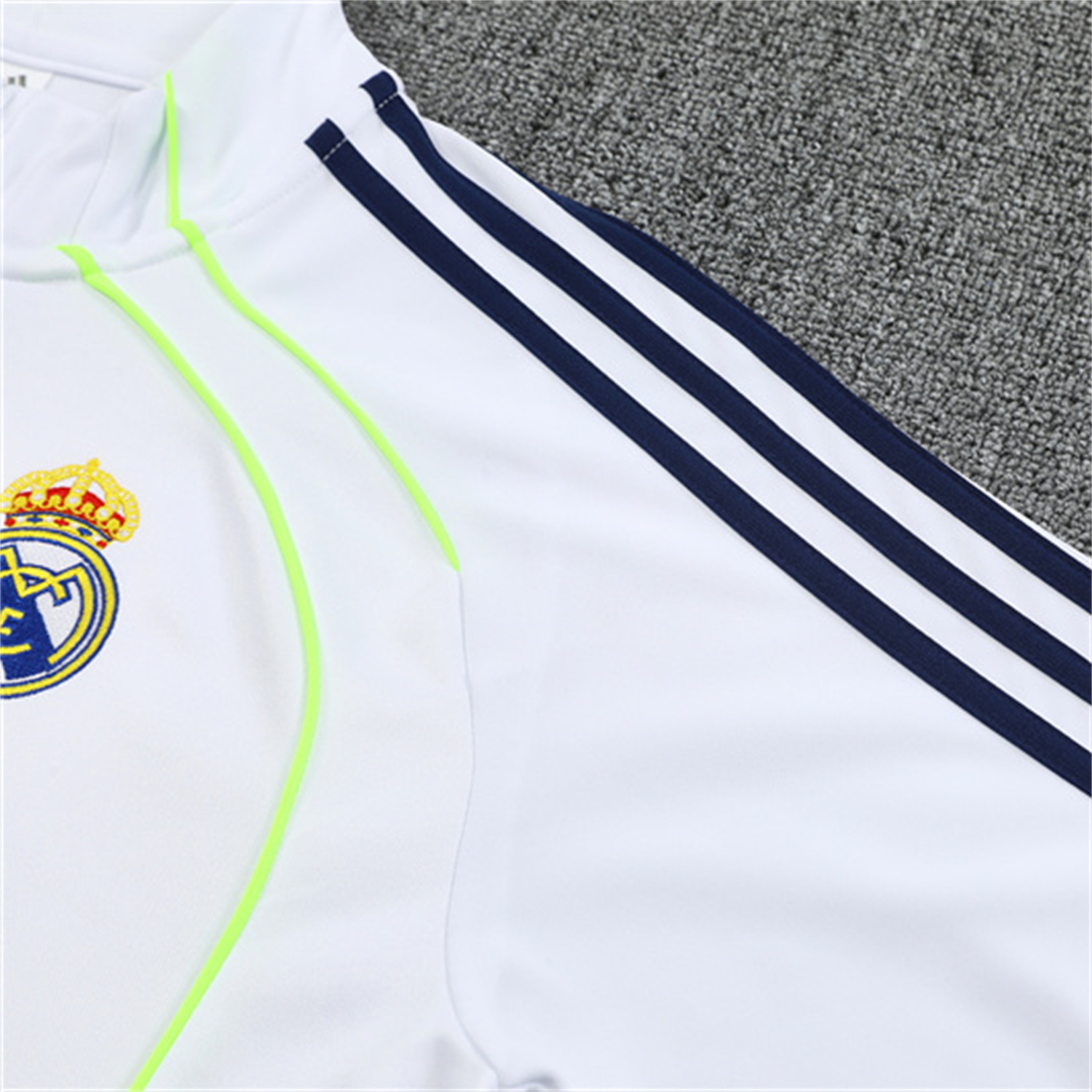 foot-Real Madrid 25-26 Long Sleeve Training Set - Green Line White Top and Blue Pants