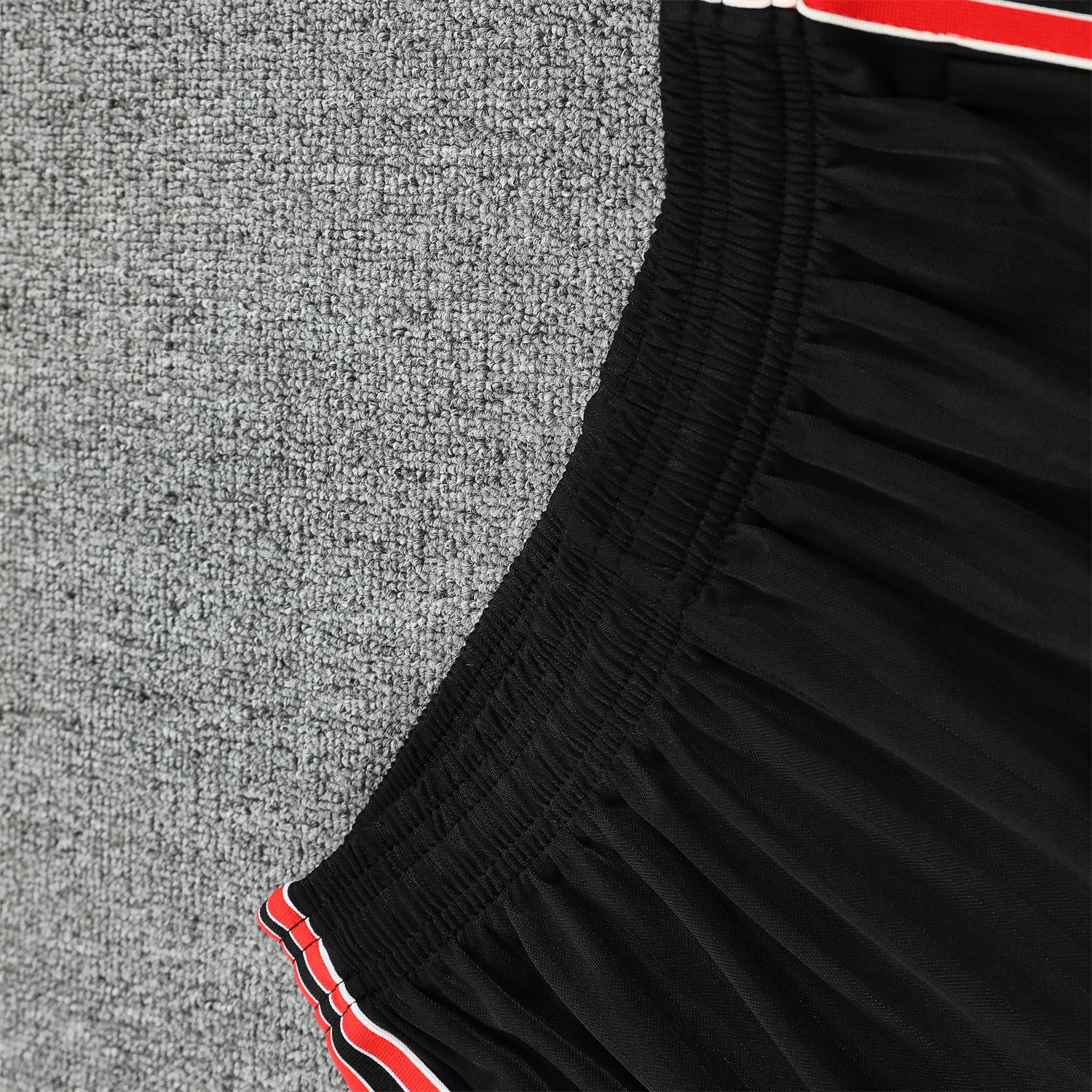 foot-Manchester United 25-26 Short-Sleeve Training Set - Red Lines Black Top & Black Shorts