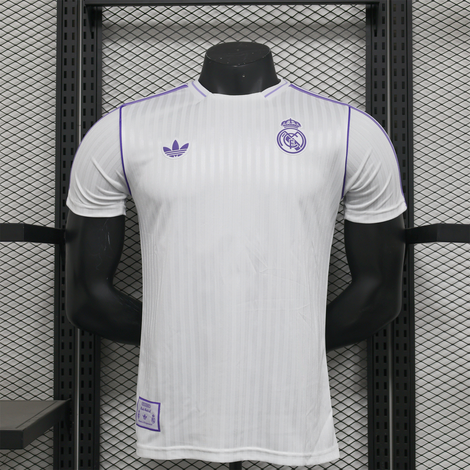 ManixJersey.com | Real Madrid 2025 White Icon Retro Jersey - Player Version -Customize Name, Number and Patch | Worldwide Shipping