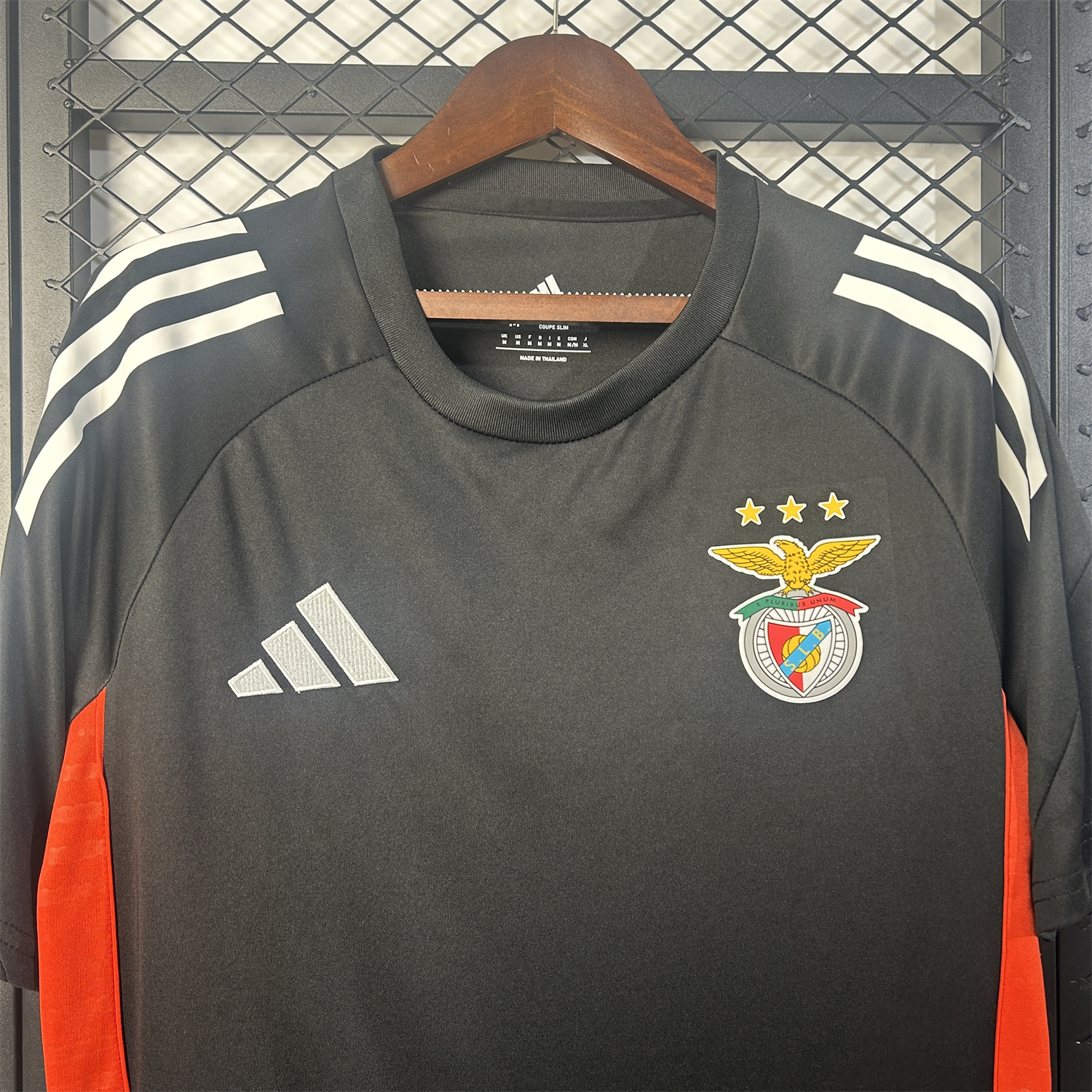 foot-Benfica 25-26 Black Training Jersey - Fans Version
