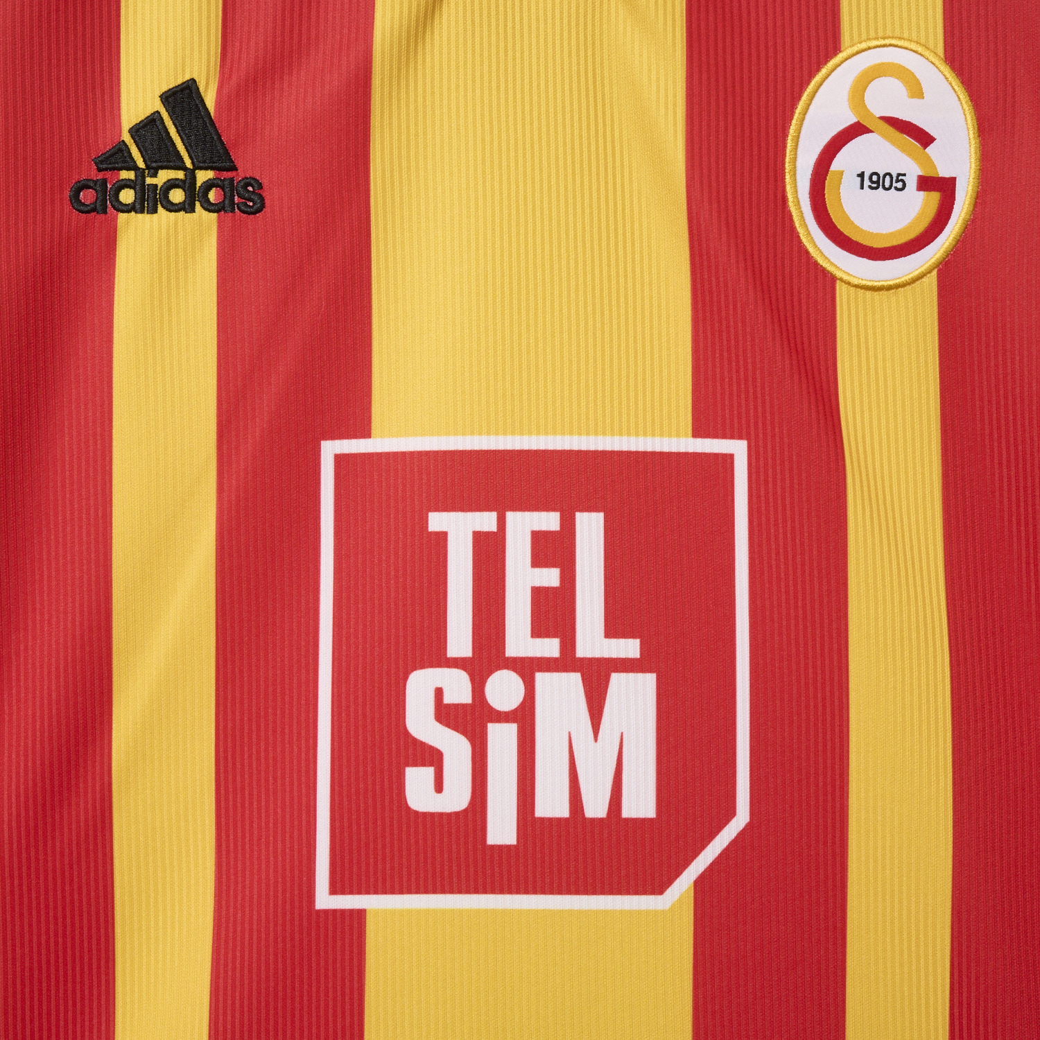 foot-Retro Galatasaray 2000-01 Home Jersey