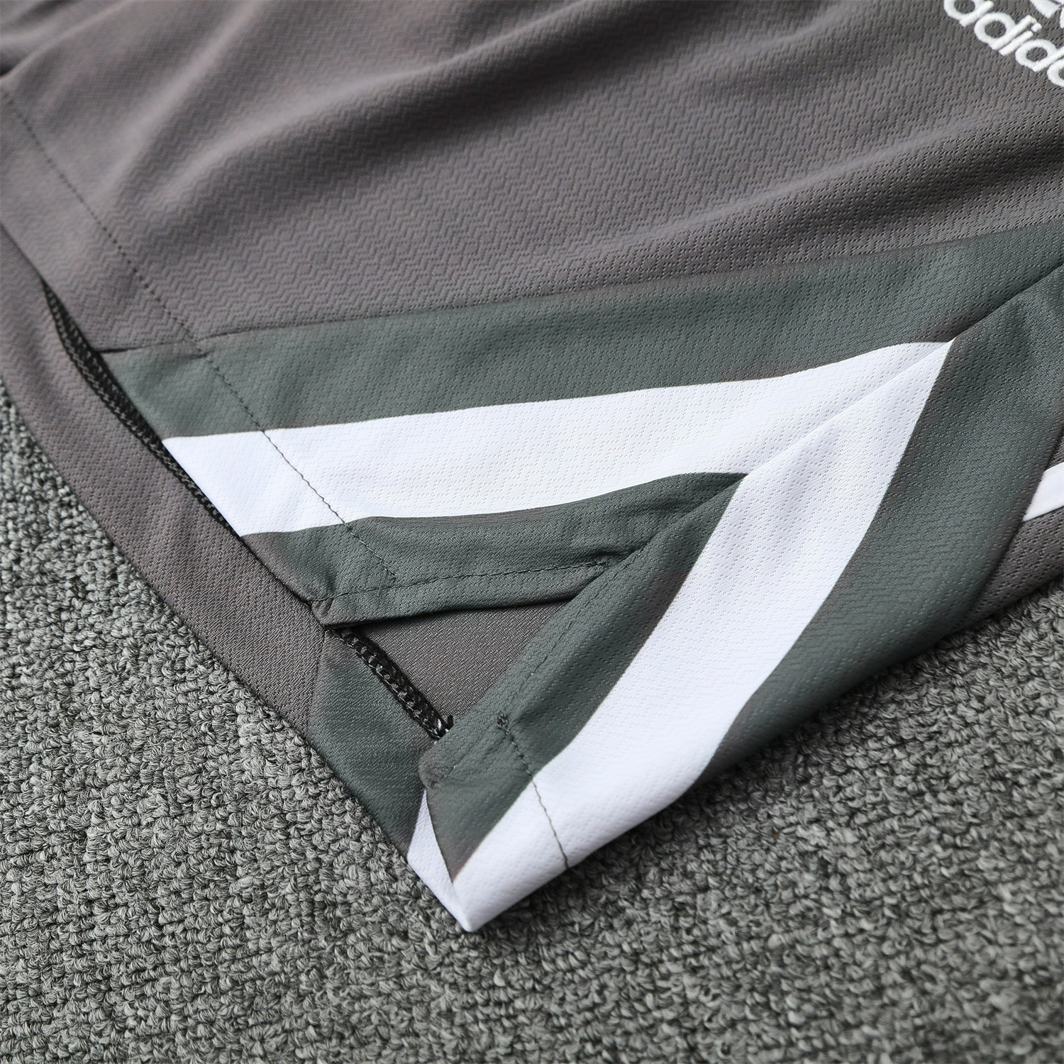 foot-Real Madrid 25-26 Short-Sleeve Training Set With White Logo - Gray Top & Gray Shorts