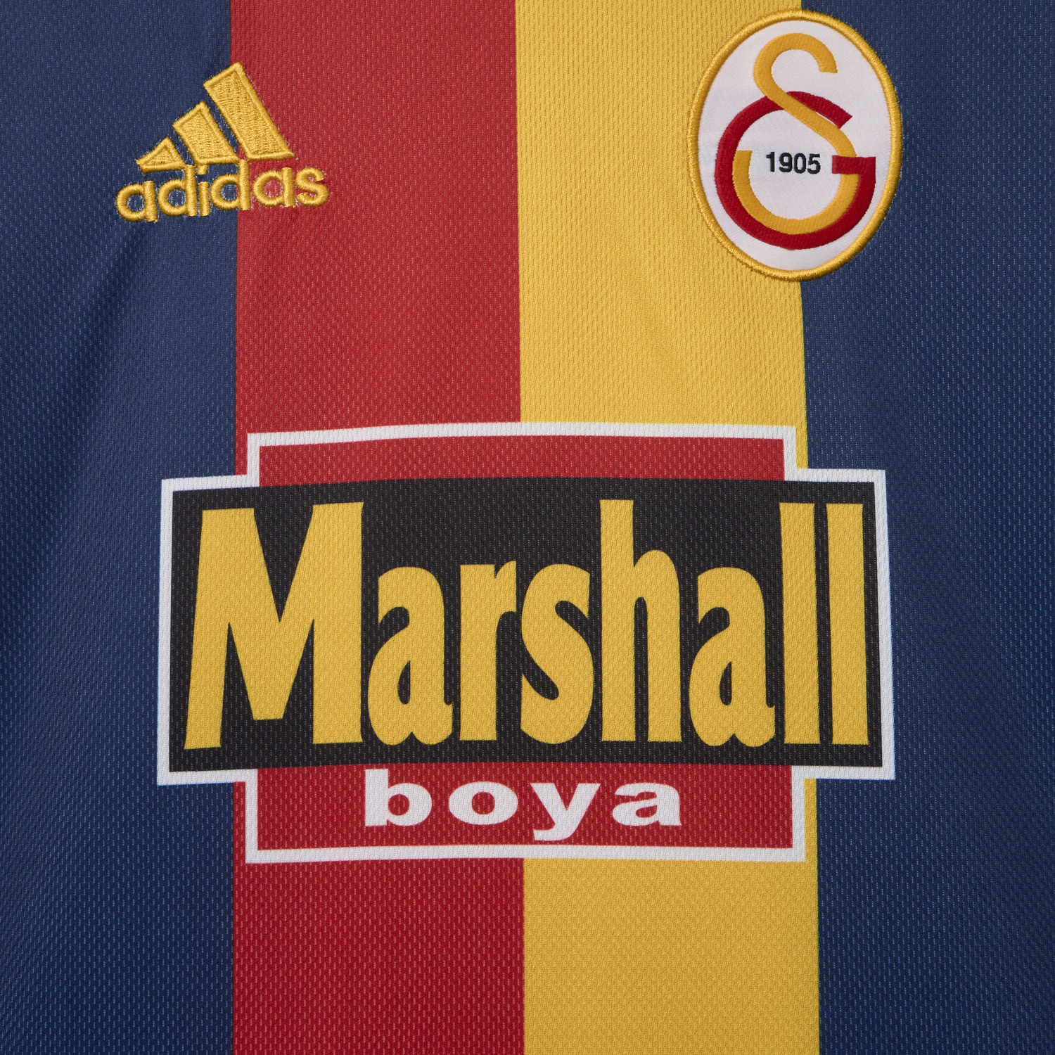 foot-Retro Galatasaray 1998-99 Third Jersey