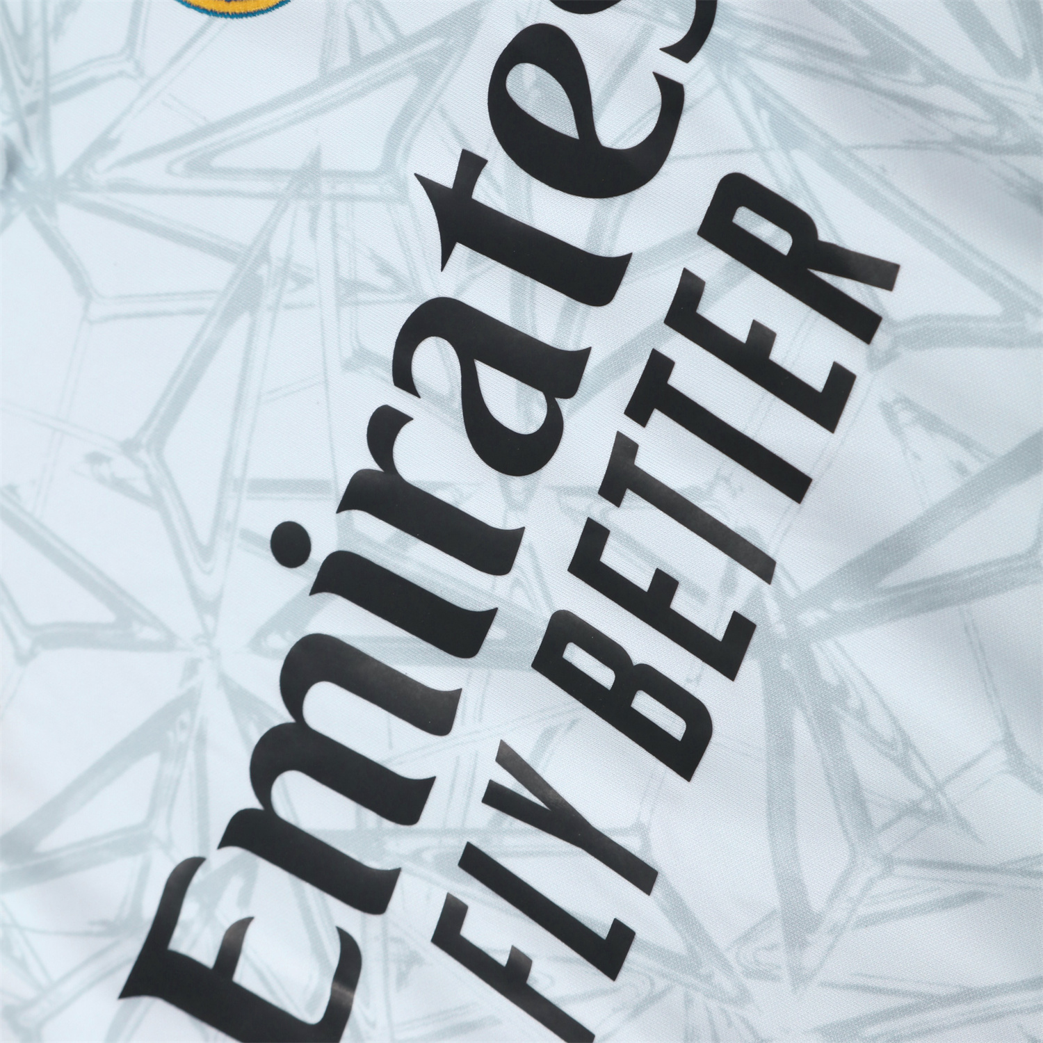 foot-Real Madrid 25-26 Traning Hoodie Set - Triangular Spots White Hoodie With Black Pants