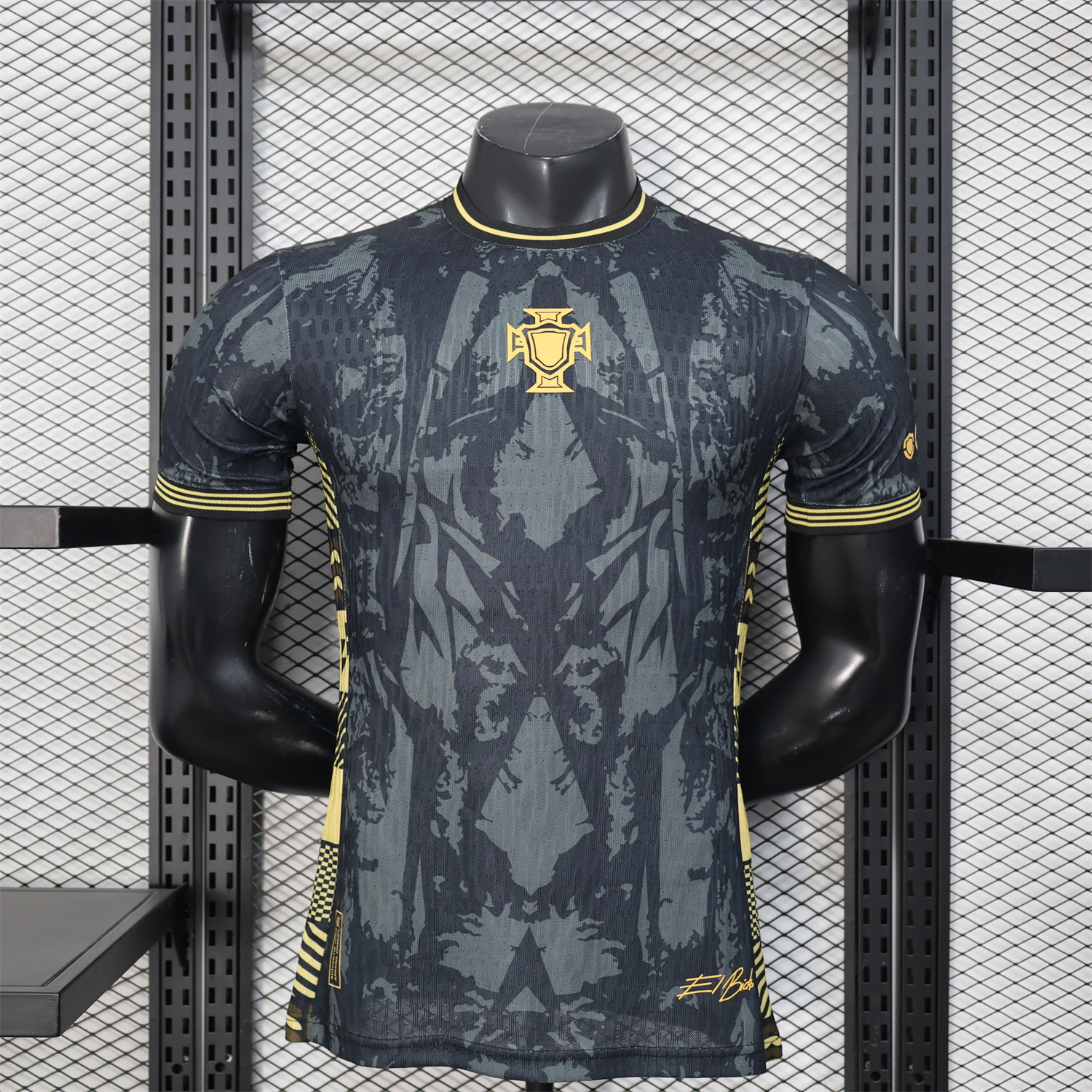 Unitedfootballkit.com | Portugal 2026 COMMA Black CR7 Special Jersey - Player Version -Customize Name, Number and Patch | Worldwide Shipping