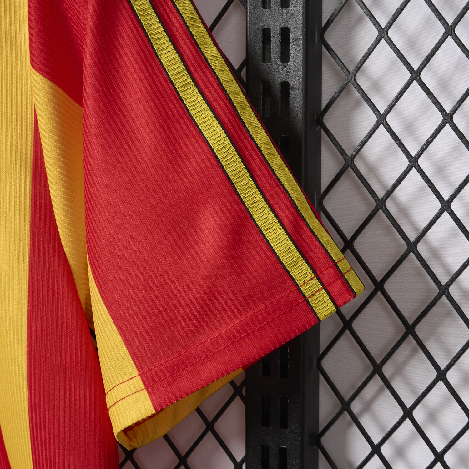 foot-Retro Galatasaray 2000-01 Home Jersey