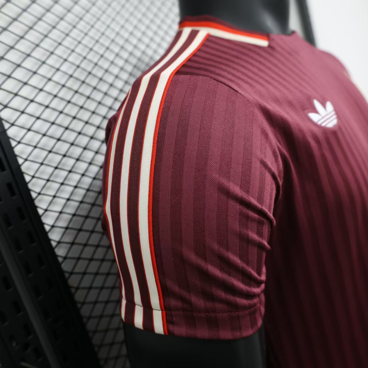 ManixJersey.com | Bayern Munich 2025 Red Icon Retro Jersey - Player Version -Customize Name, Number and Patch | Worldwide Shipping