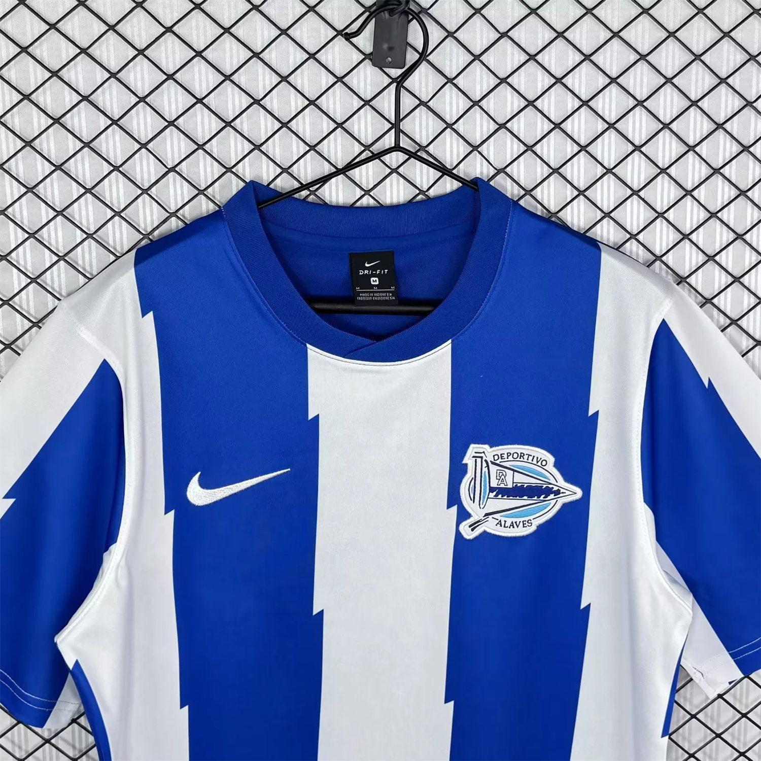 foot-Retro Deportivo Alavés 2011-12 Home Jersey